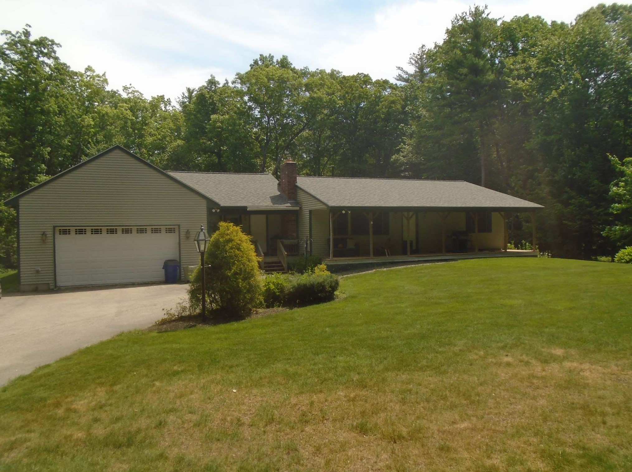 55 Crawley Falls Rd, Kensington, NH 03833-6204