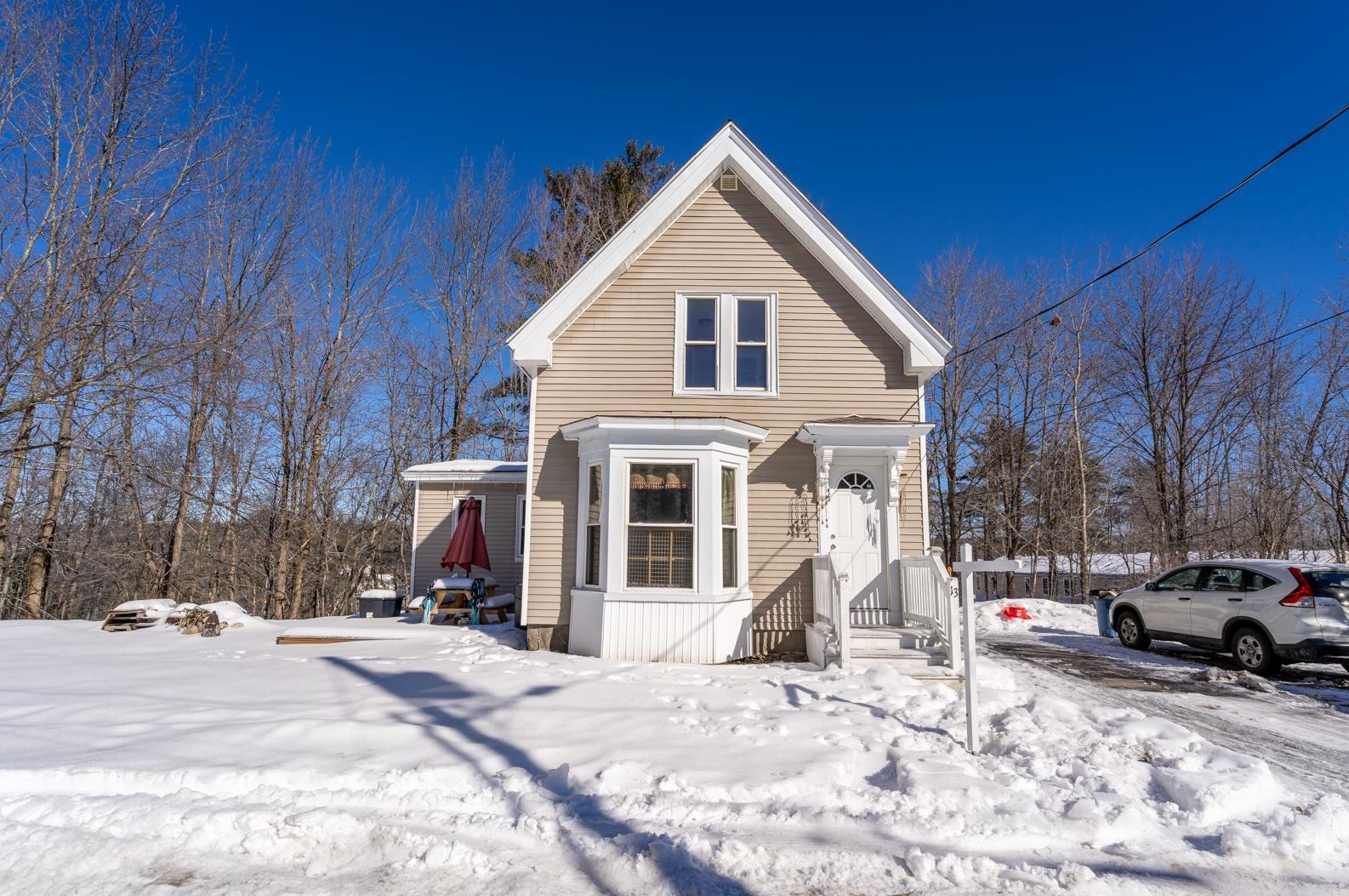 13 Hickory Ct, Farmington, NH 03835 exterior