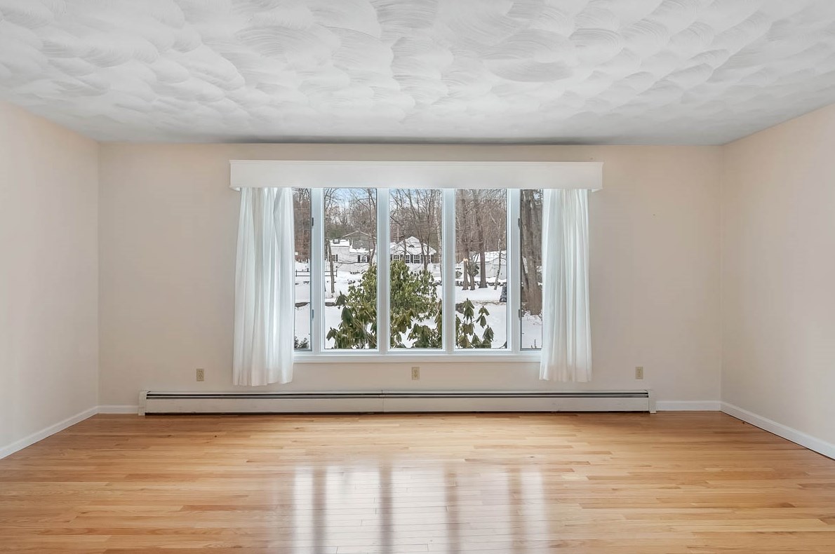 3 Langdon Rd, Windham NH 03087-2343 exterior