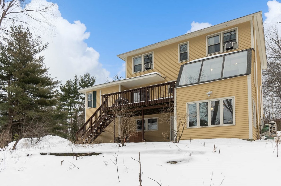 3 Langdon Rd, Windham NH 03087-2343 exterior