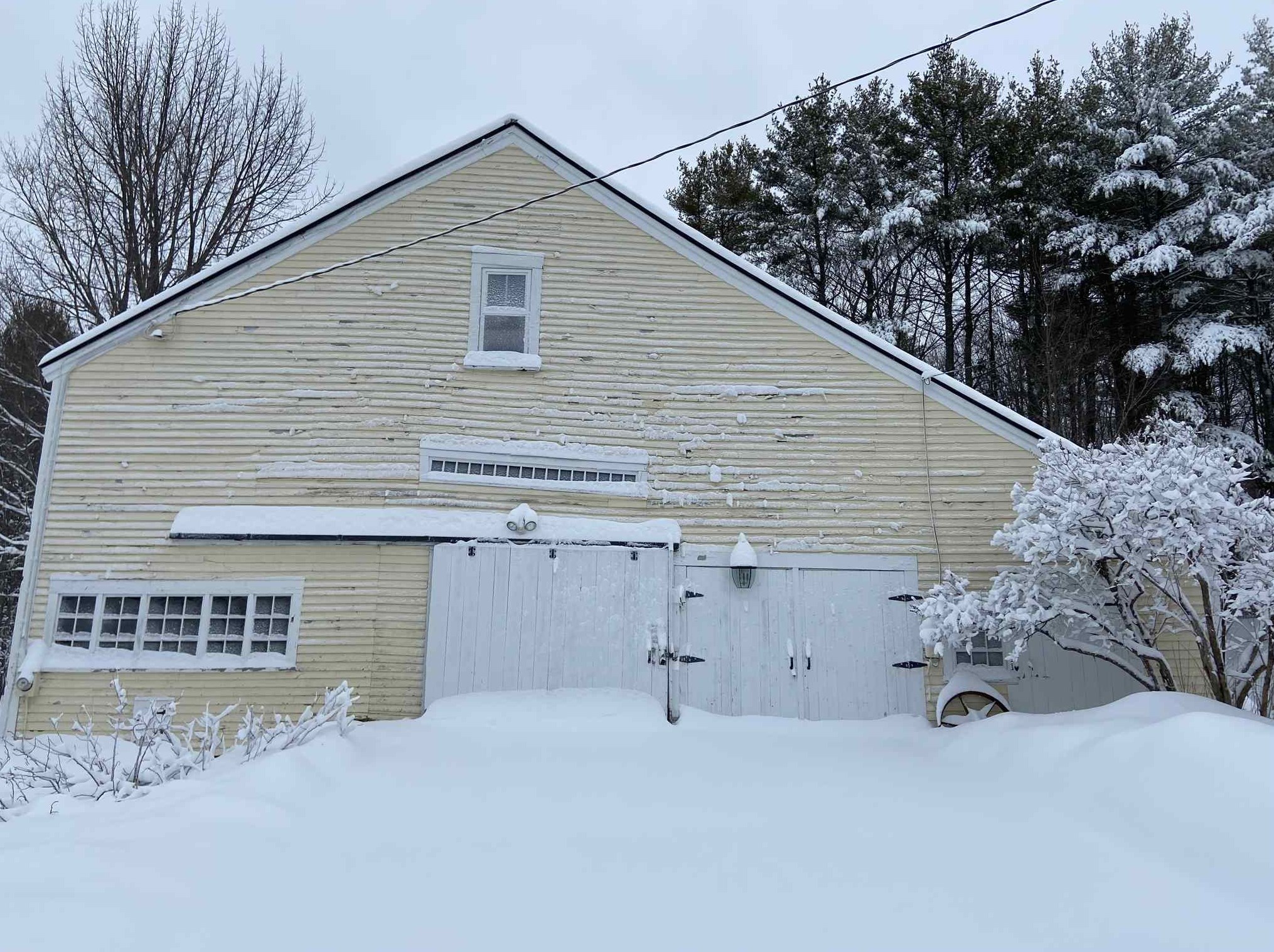 138 Burpee Hill Rd, New London, NH 03257
