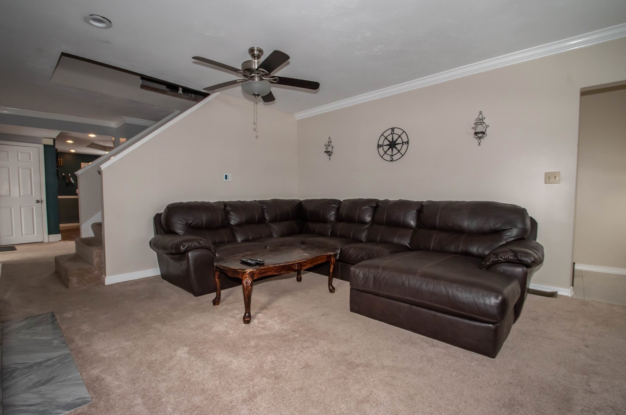 660 Montgomery St, Manchester NH 03102-3523 exterior