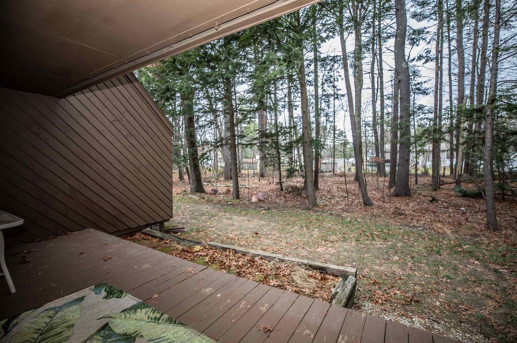 1 Victoria Dr, Merrimack NH 03054-3115 exterior