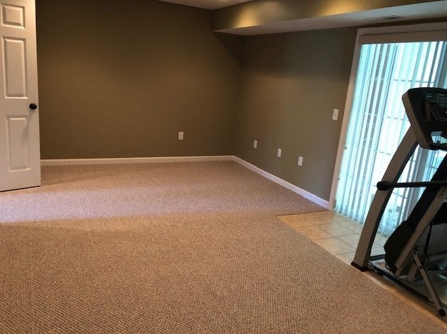 77 Hackett Hl Rd, Manchester NH 03106-2522 exterior