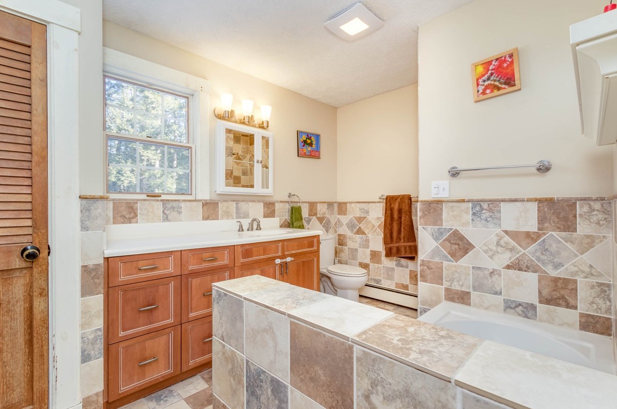 7 Colman Path, Merrimack NH 03054-2939 exterior