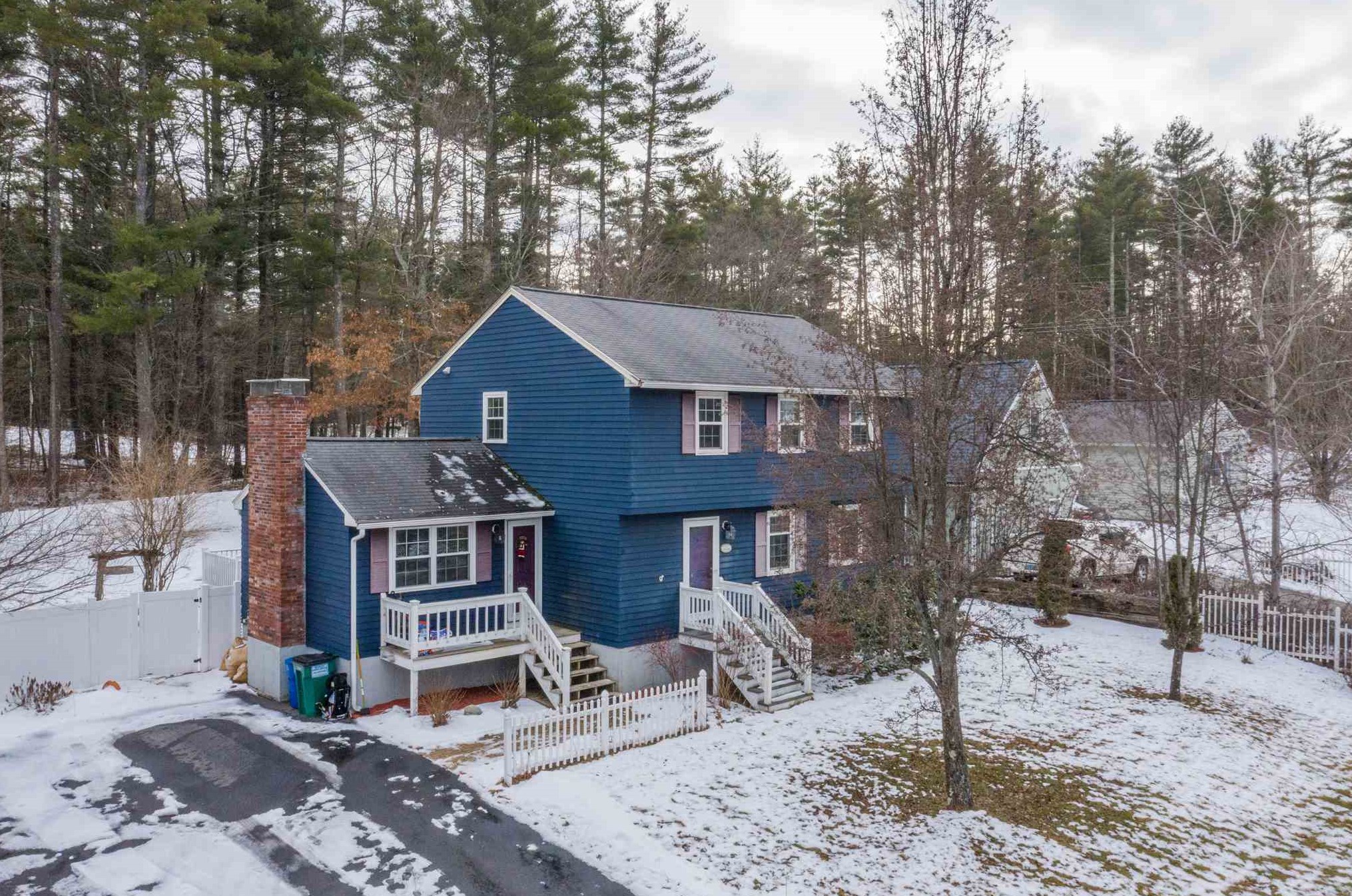 3 Cota Rd, Merrimack NH 03054-4048 exterior