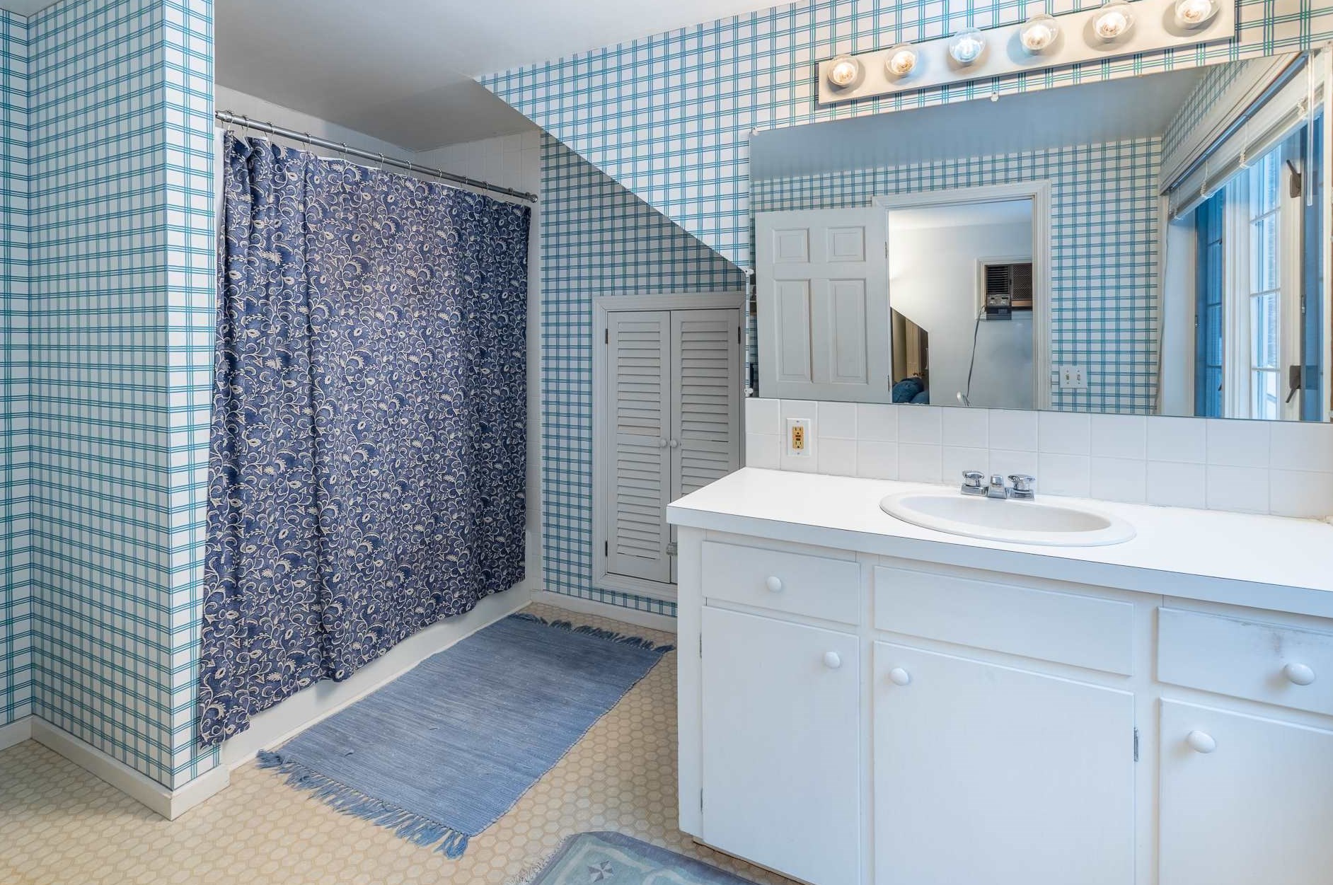 6 Mdw Ln, Hanover NH 03755-1527 exterior