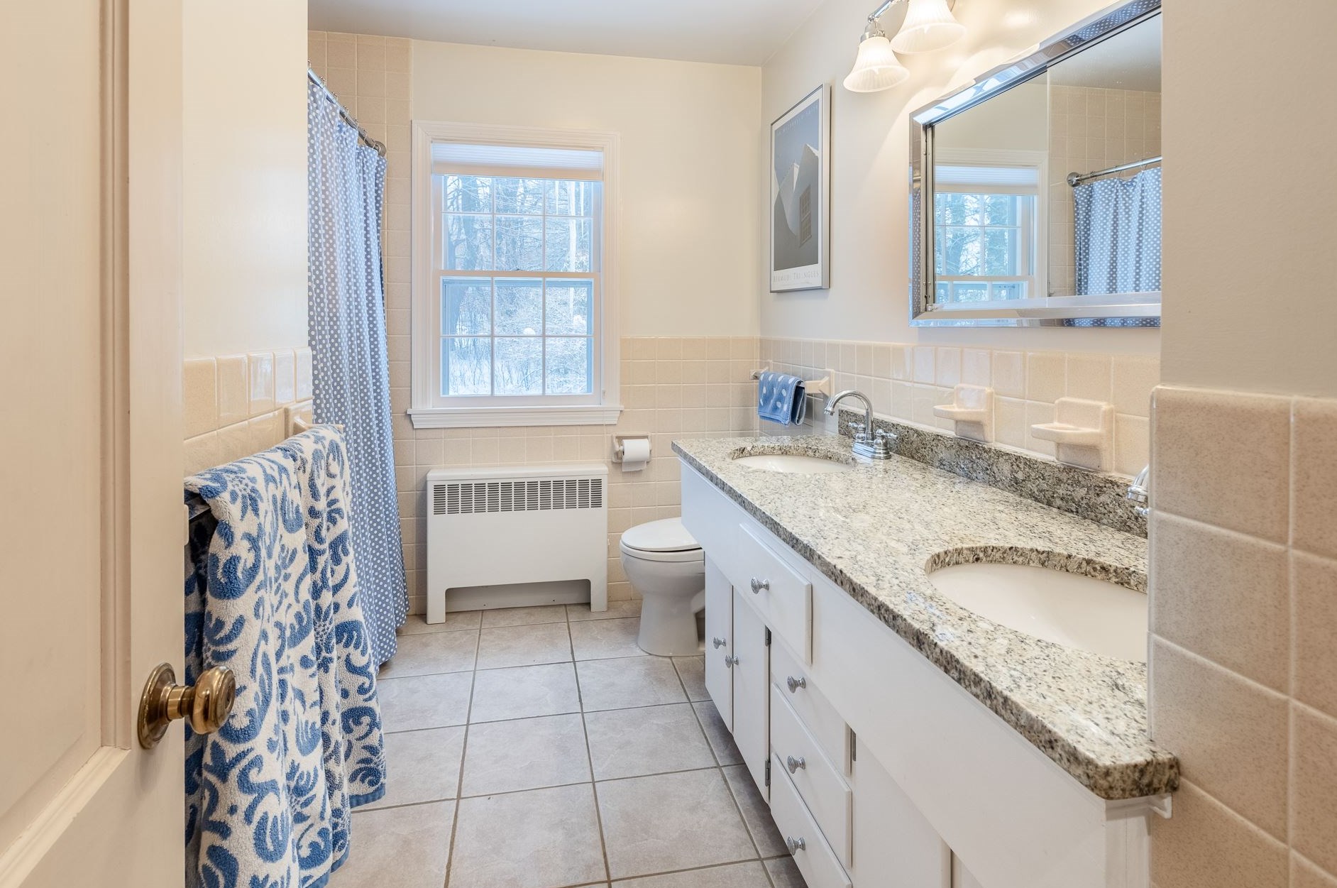 6 Mdw Ln, Hanover NH 03755-1527 exterior