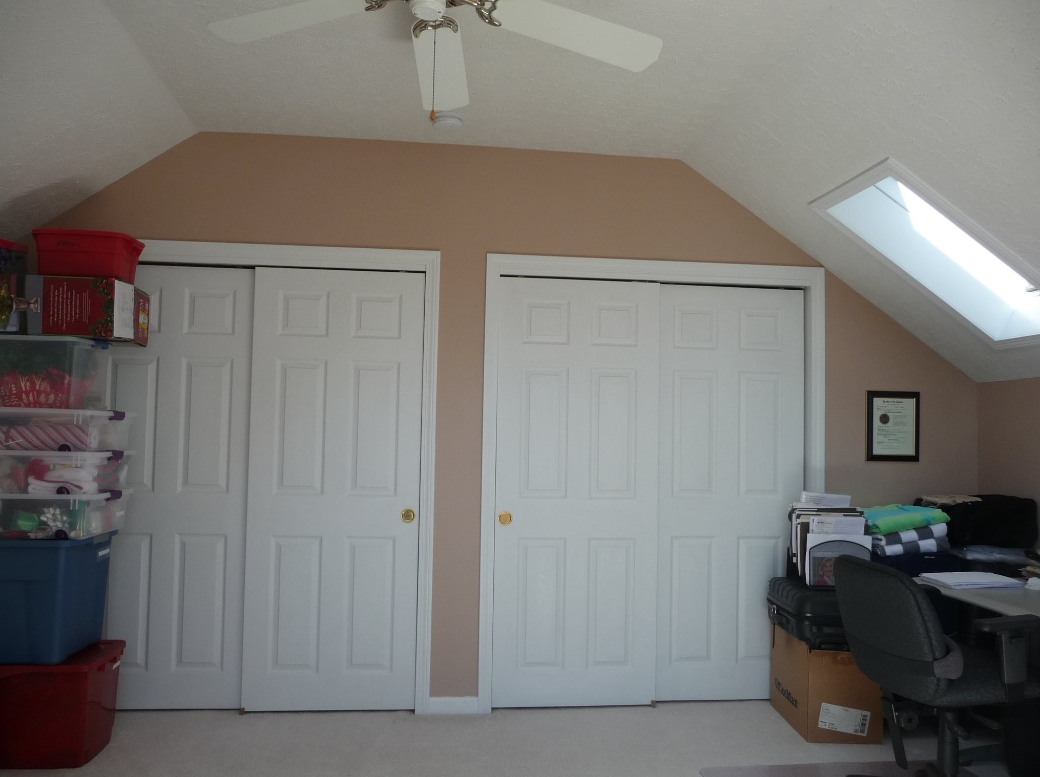 1465 Hooksett Rd, Manchester NH  03106-1860 exterior