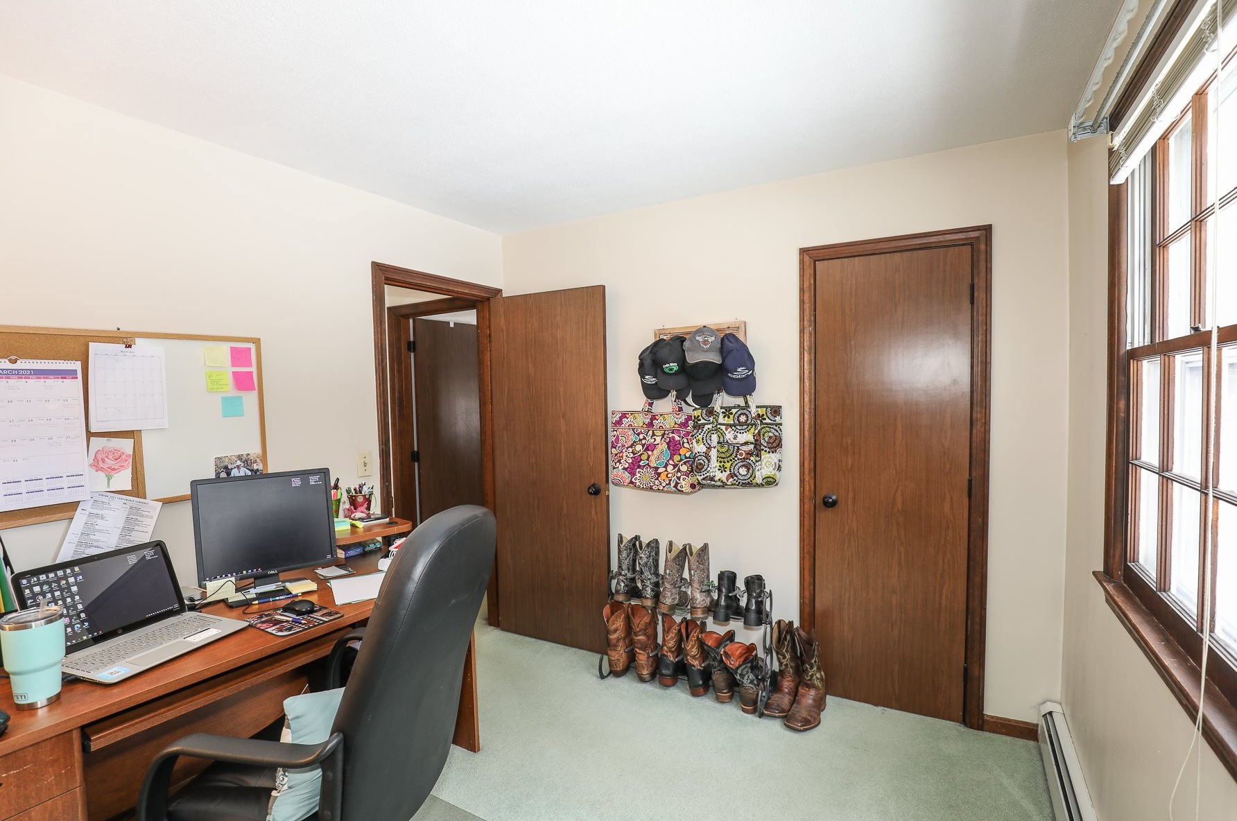 12 Frst Ln, Hudson NH  03052 exterior