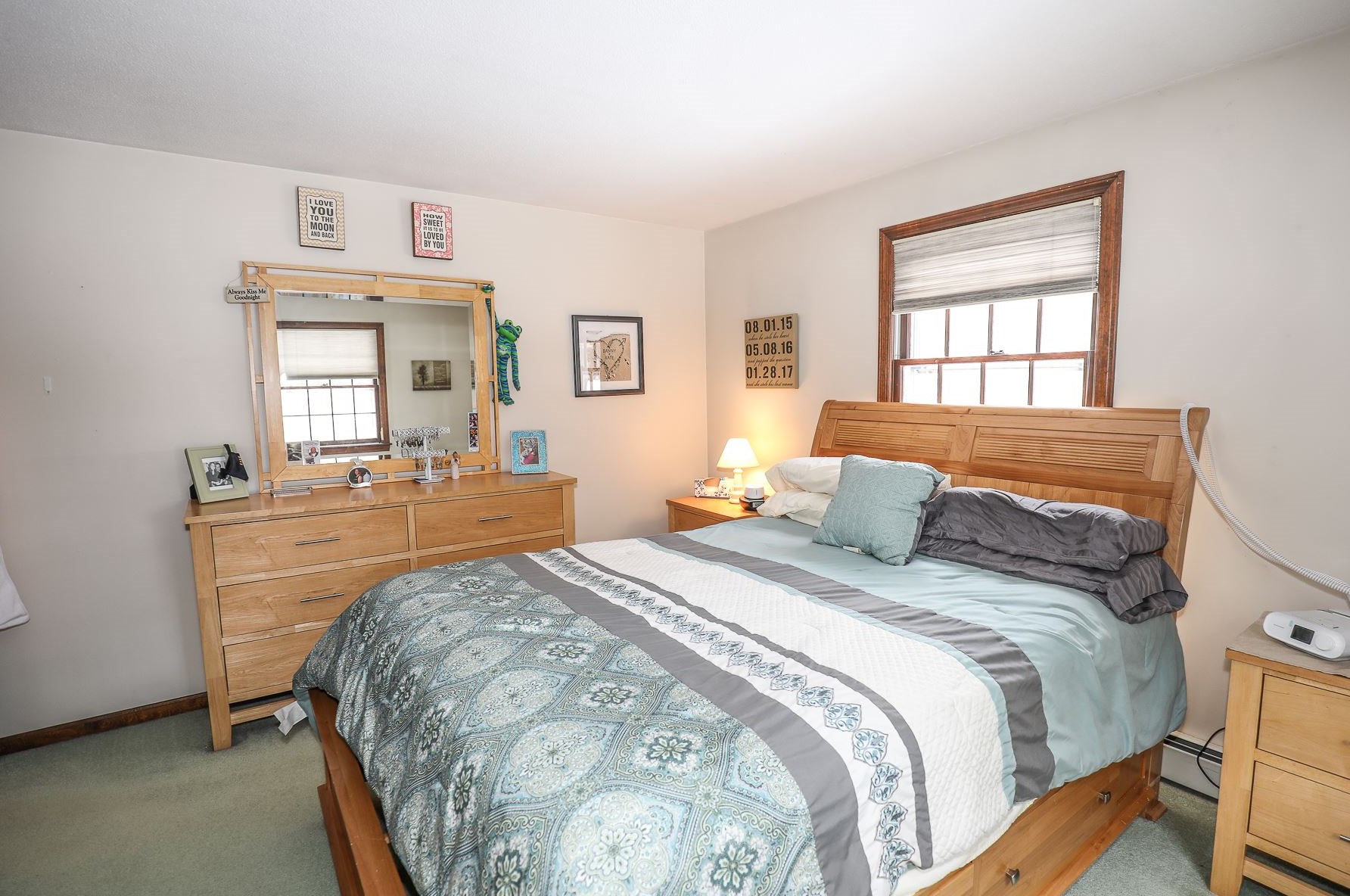 12 Frst Ln, Hudson NH  03052 exterior