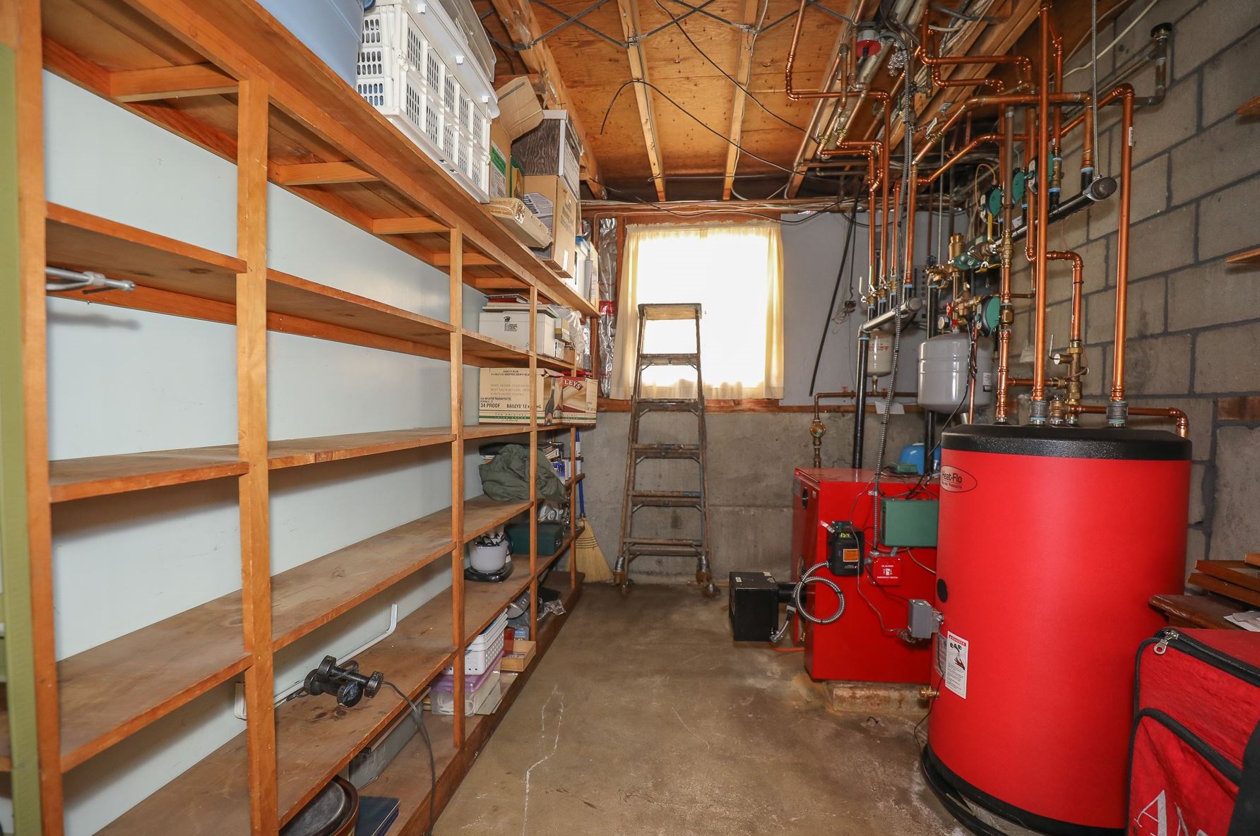 12 Frst Ln, Hudson NH  03052 exterior