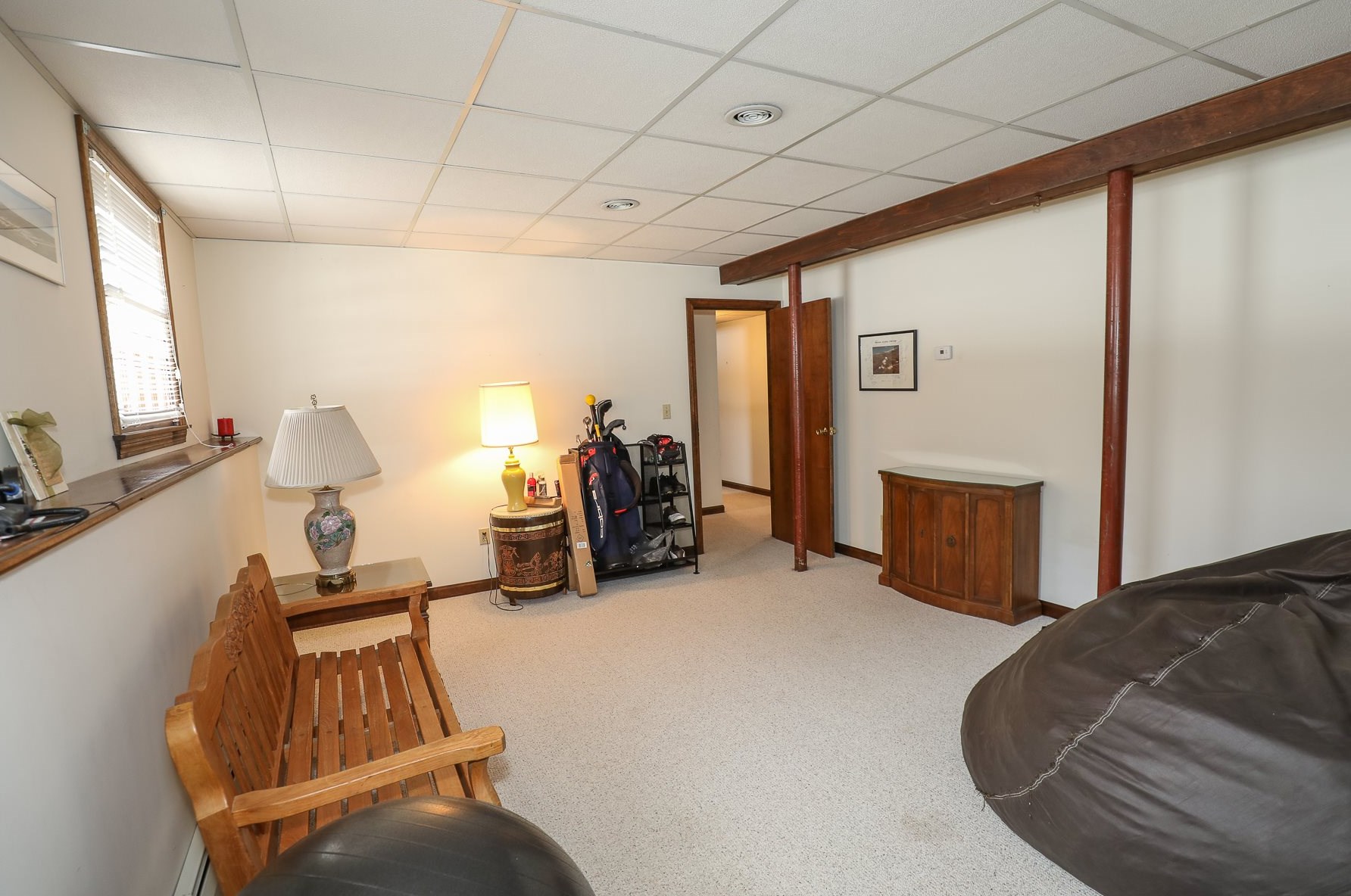 12 Frst Ln, Hudson NH  03052 exterior