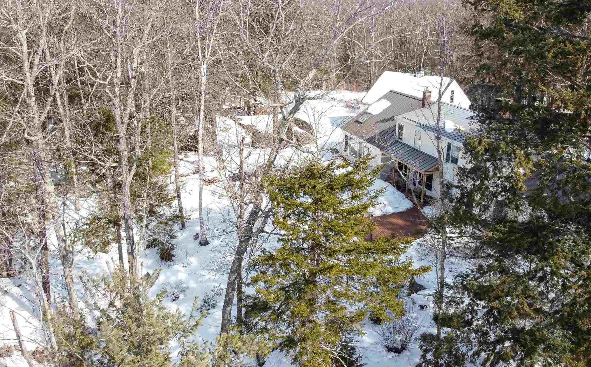 7 Hunts Pond Rd, Hancock, NH 03449-5101