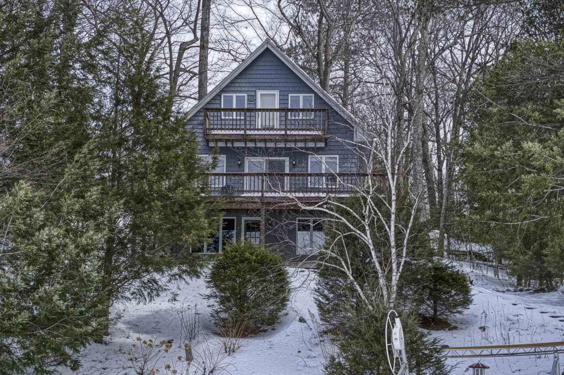 16 Shore Dr, Newbury, NH 03255 exterior