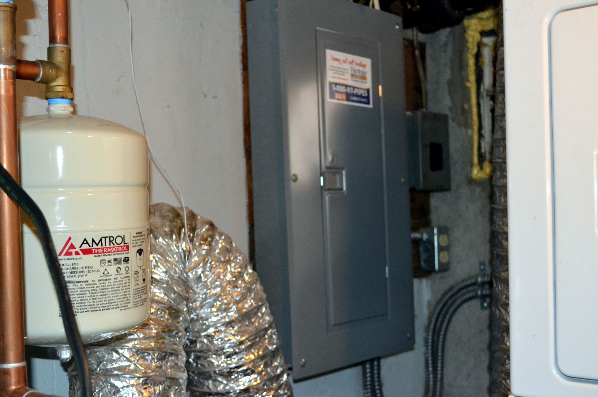 88 Harold St, Manchester NH  03104-1714 exterior