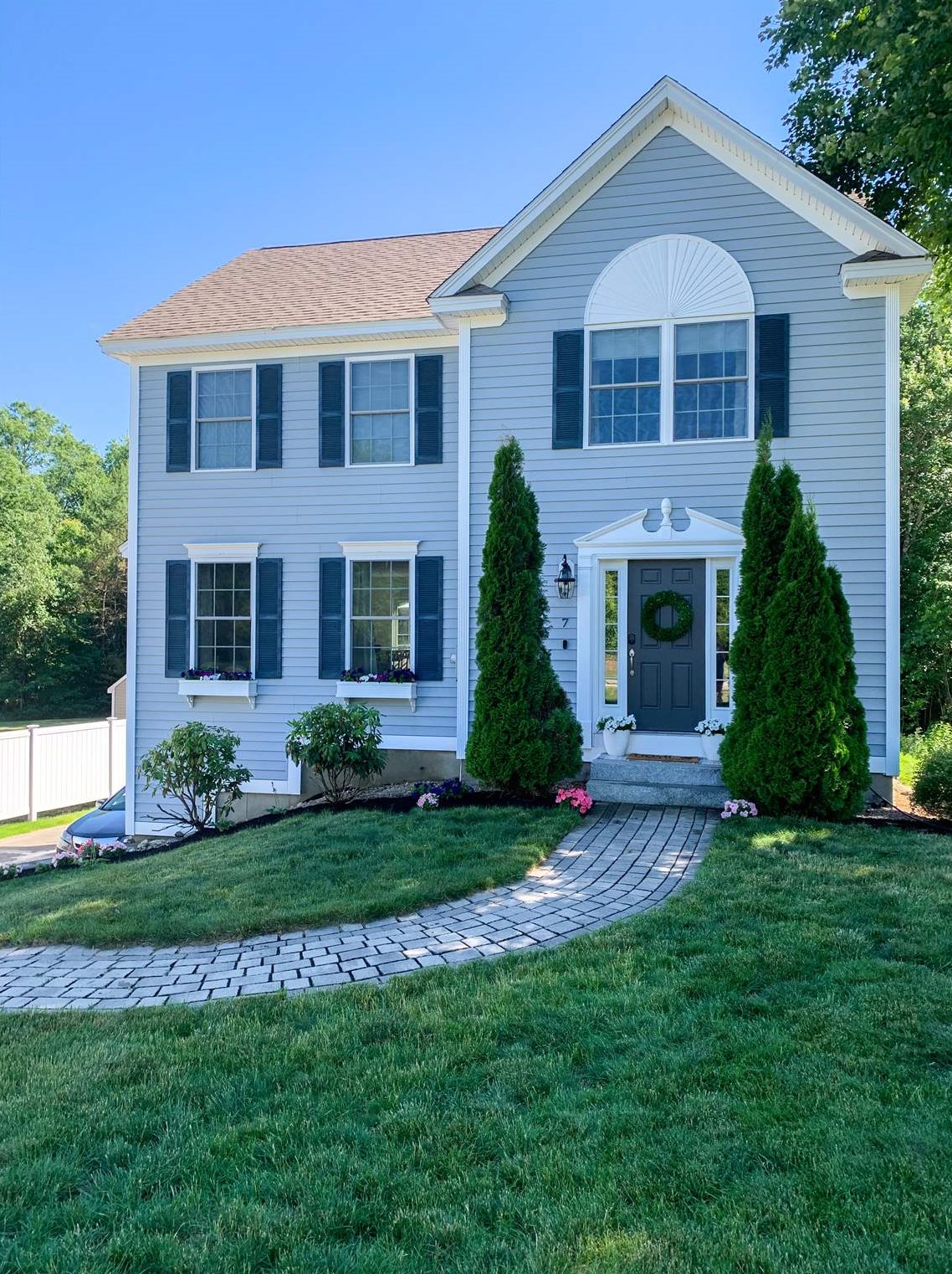 7 Boulder Ct, Raymond, NH 03077