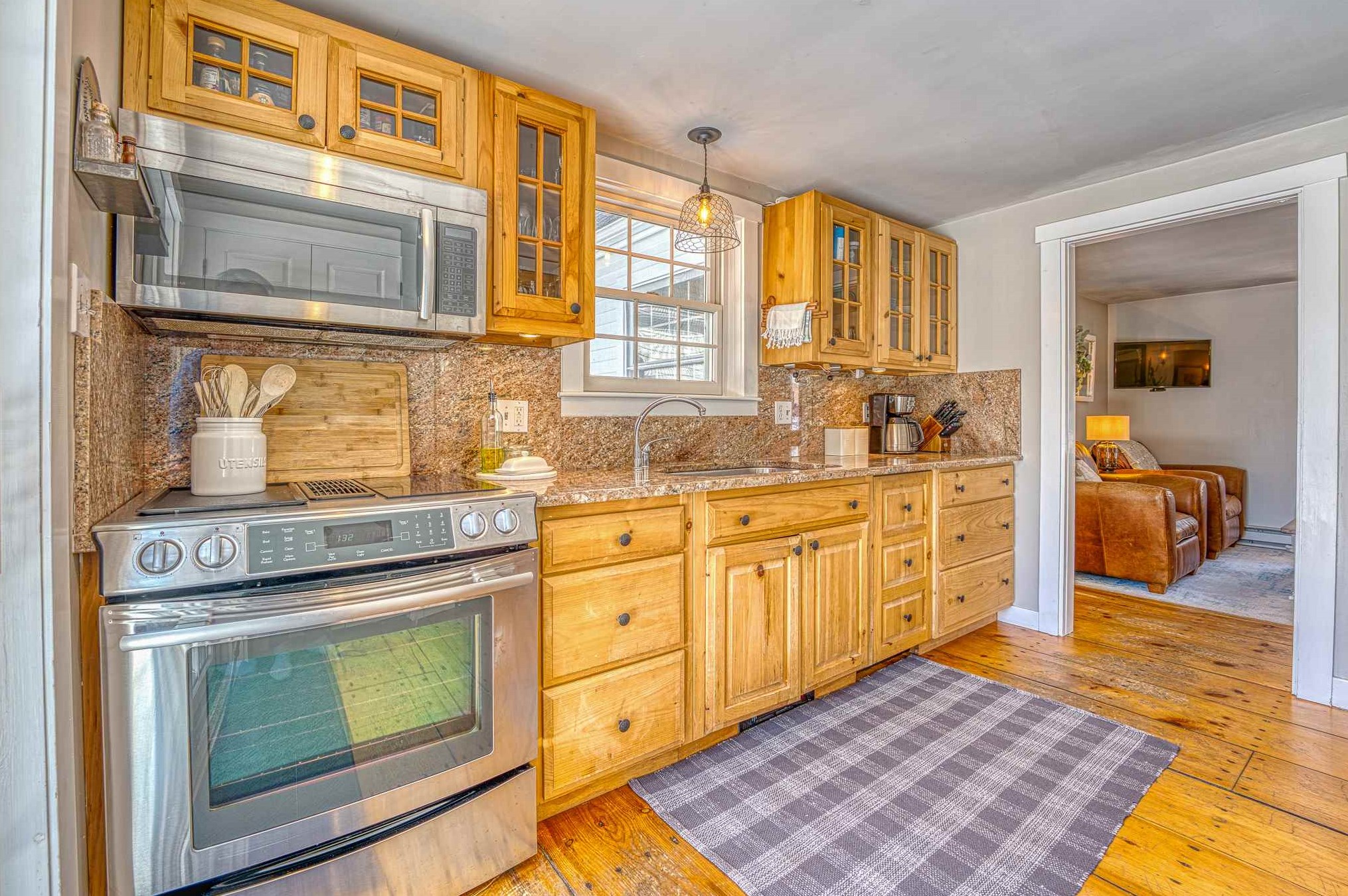 14 Smith St, Bridgewater NH 03264-3902 exterior