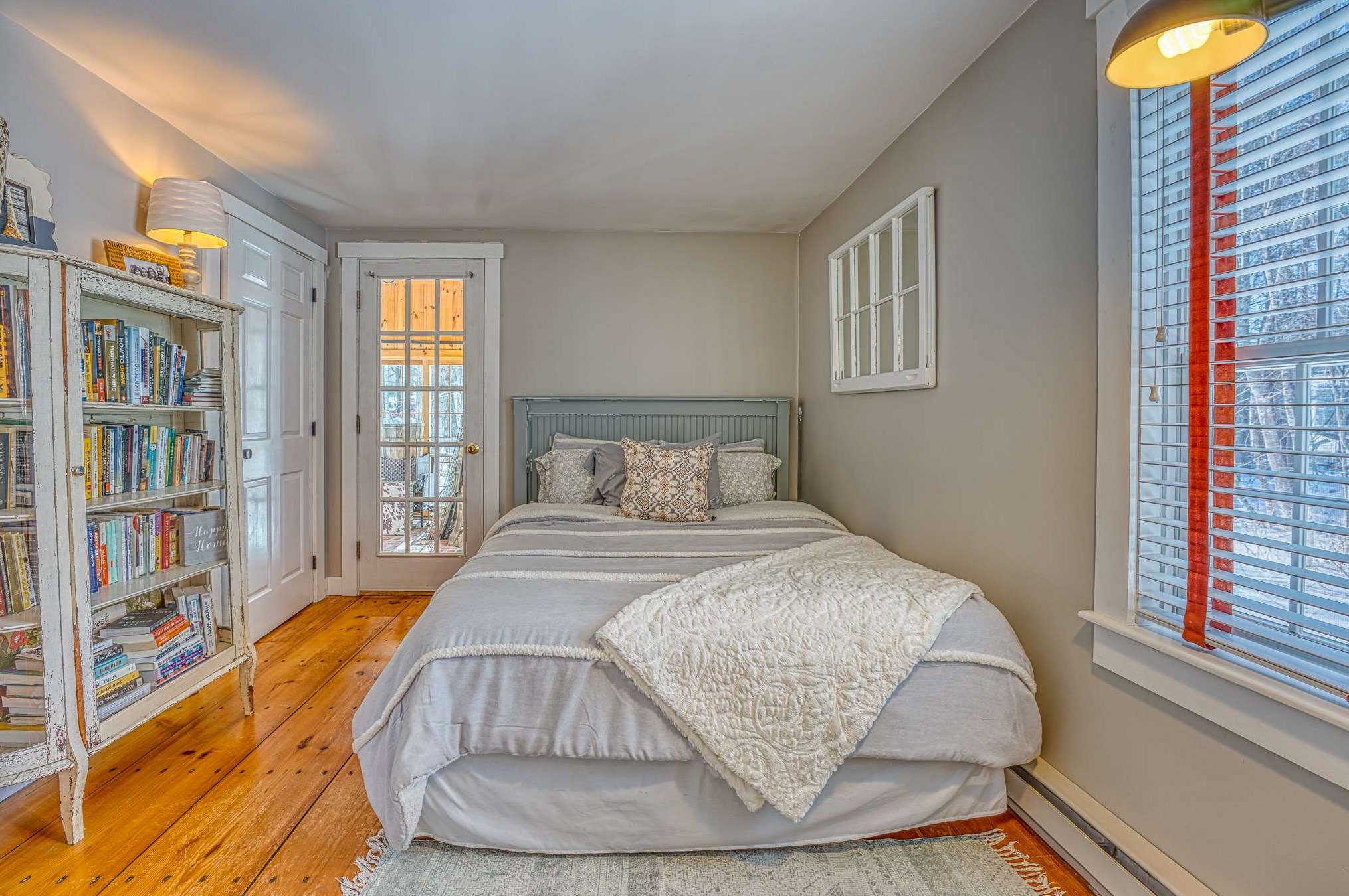 14 Smith St, Bridgewater NH 03264-3902 exterior