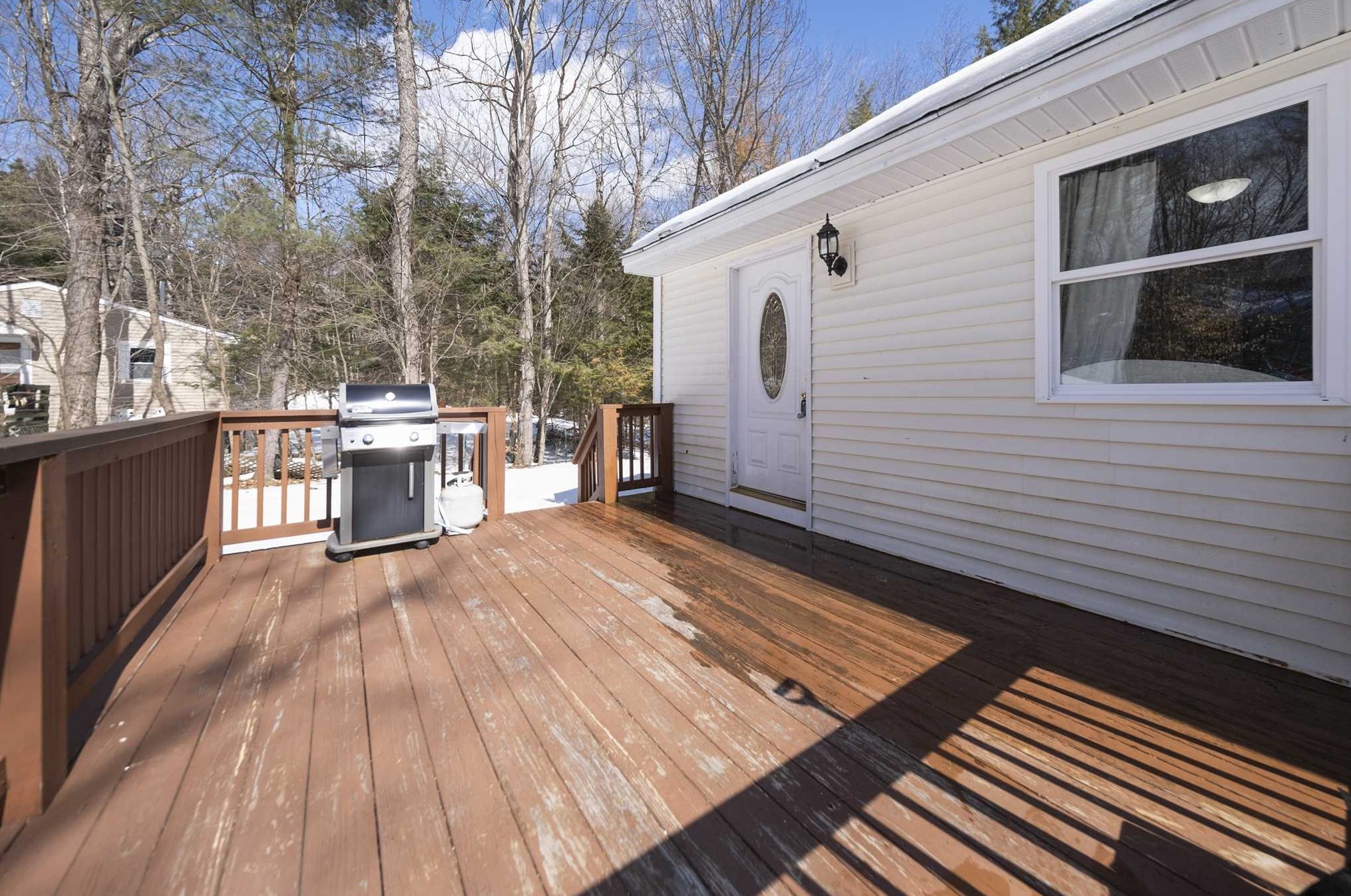 17 Drake Ave, Gilmanton NH  03237-4402 exterior