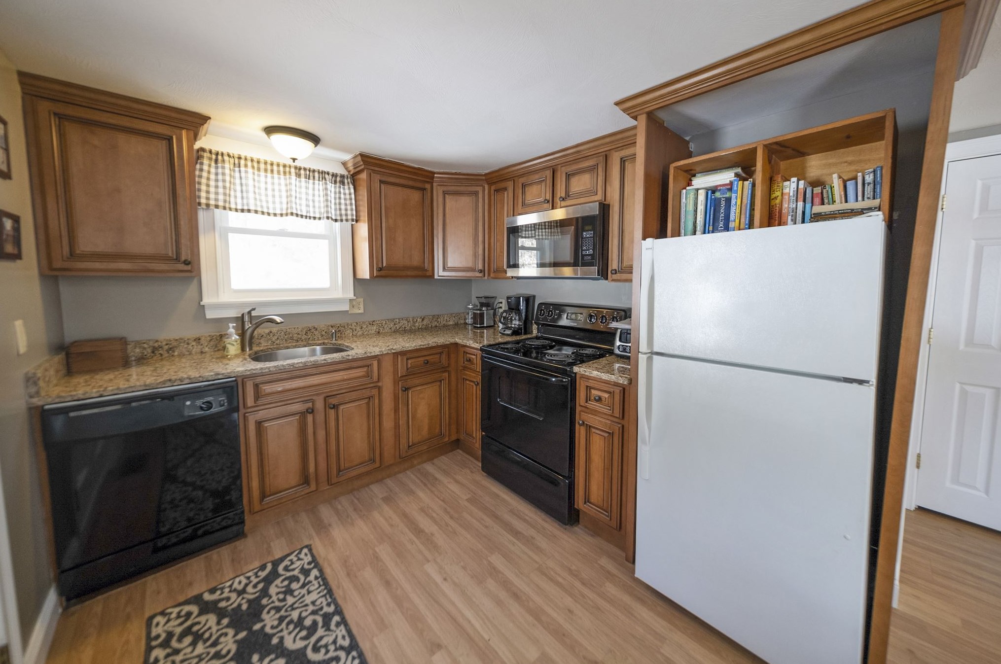 17 Drake Ave, Gilmanton, NH 03237-4403