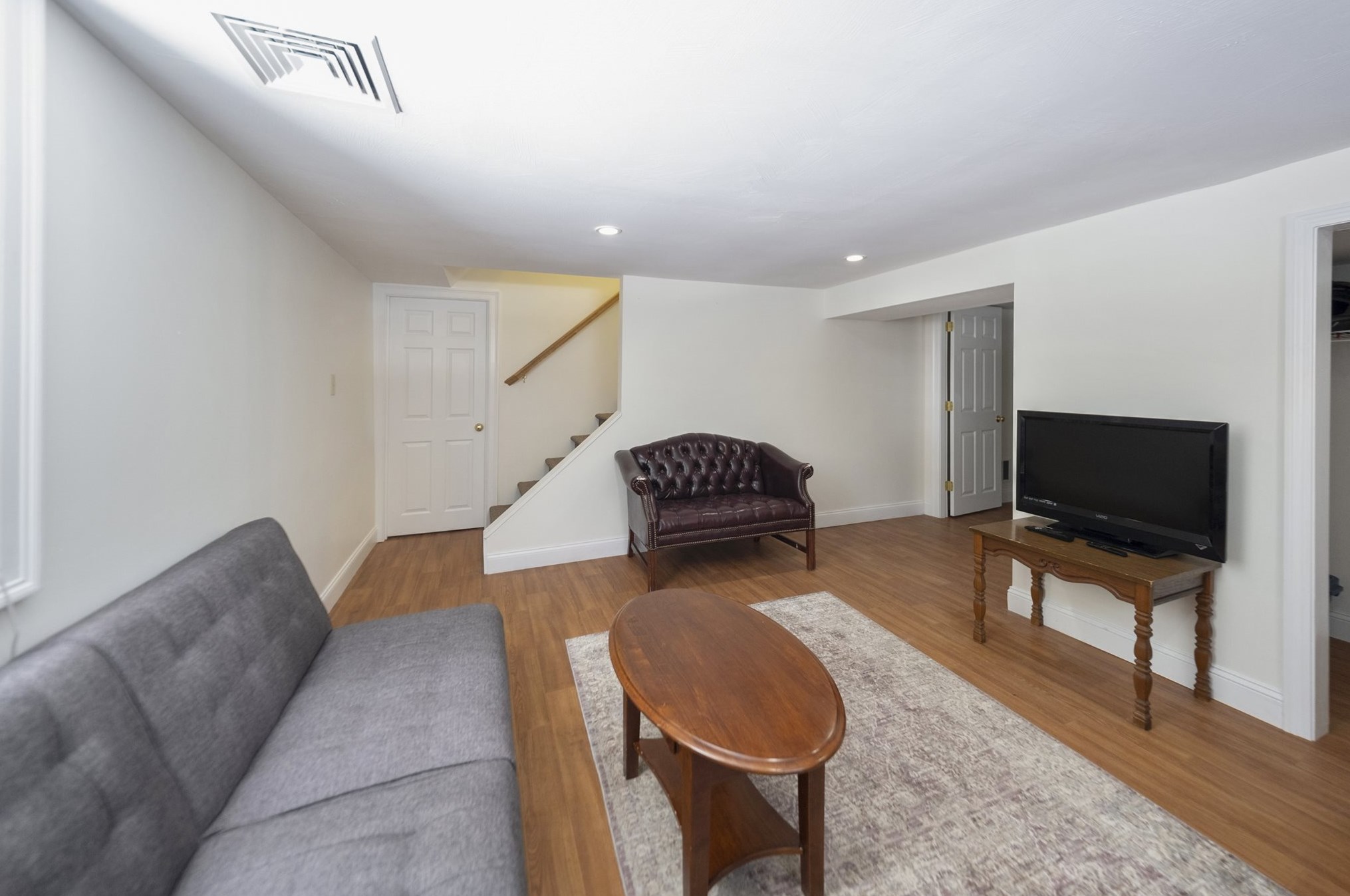 17 Drake Ave, Gilmanton NH  03237-4402 exterior