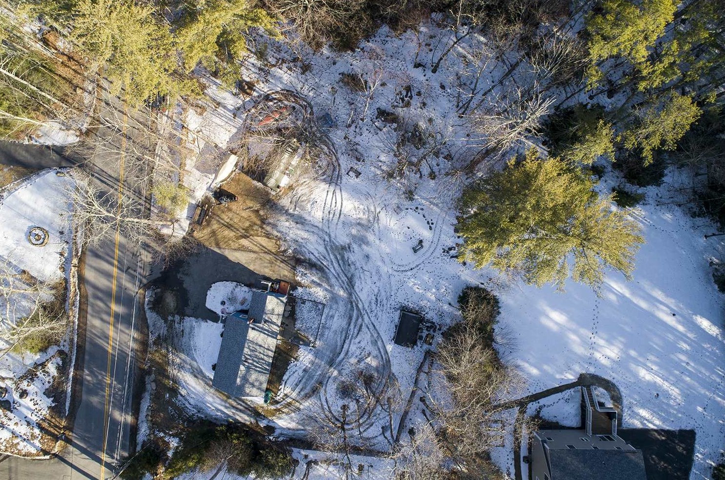 239 Ash Swamp Rd, Newmarket NH 03857-2070 exterior