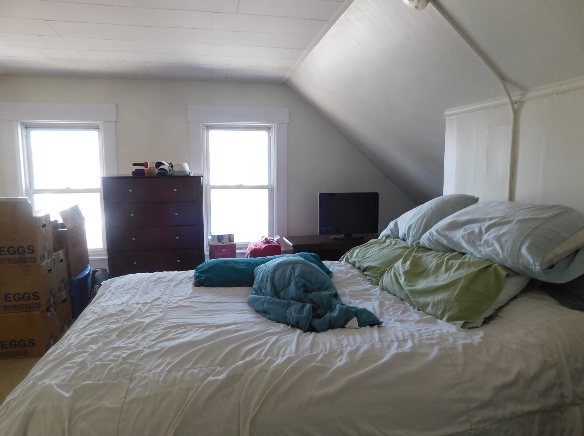 347 High St, Manchester NH 03104-6116 exterior