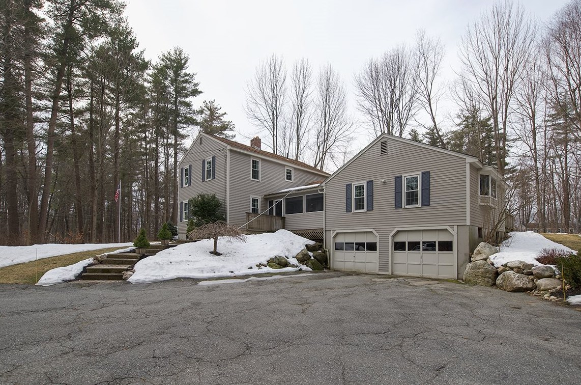 16 Wash Pond, Hampstead, NH 03841