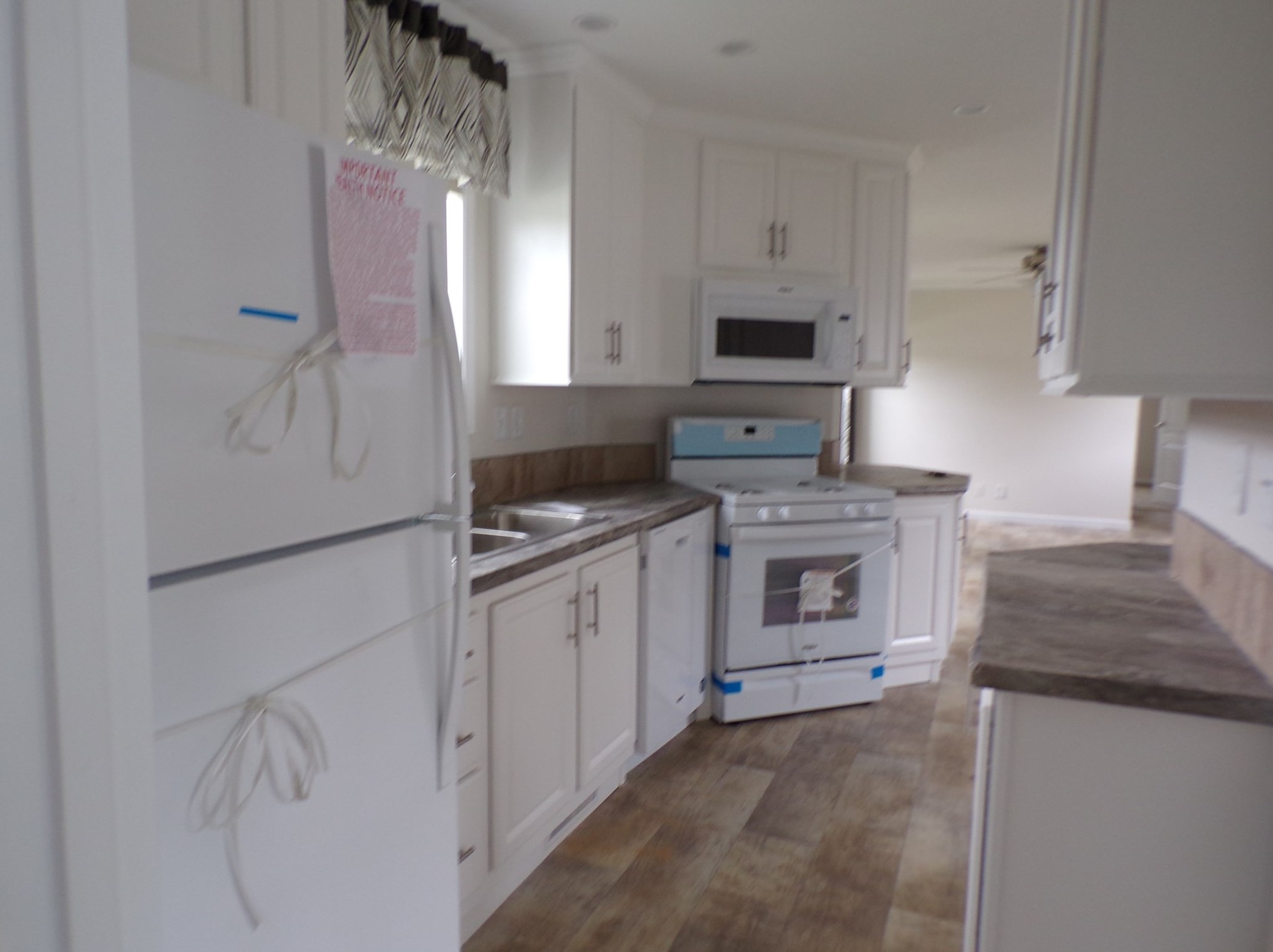 13 1st St, Kensington, NH 03833-4708