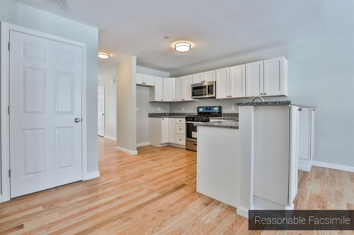 241 Woodview Way, Manchester, NH