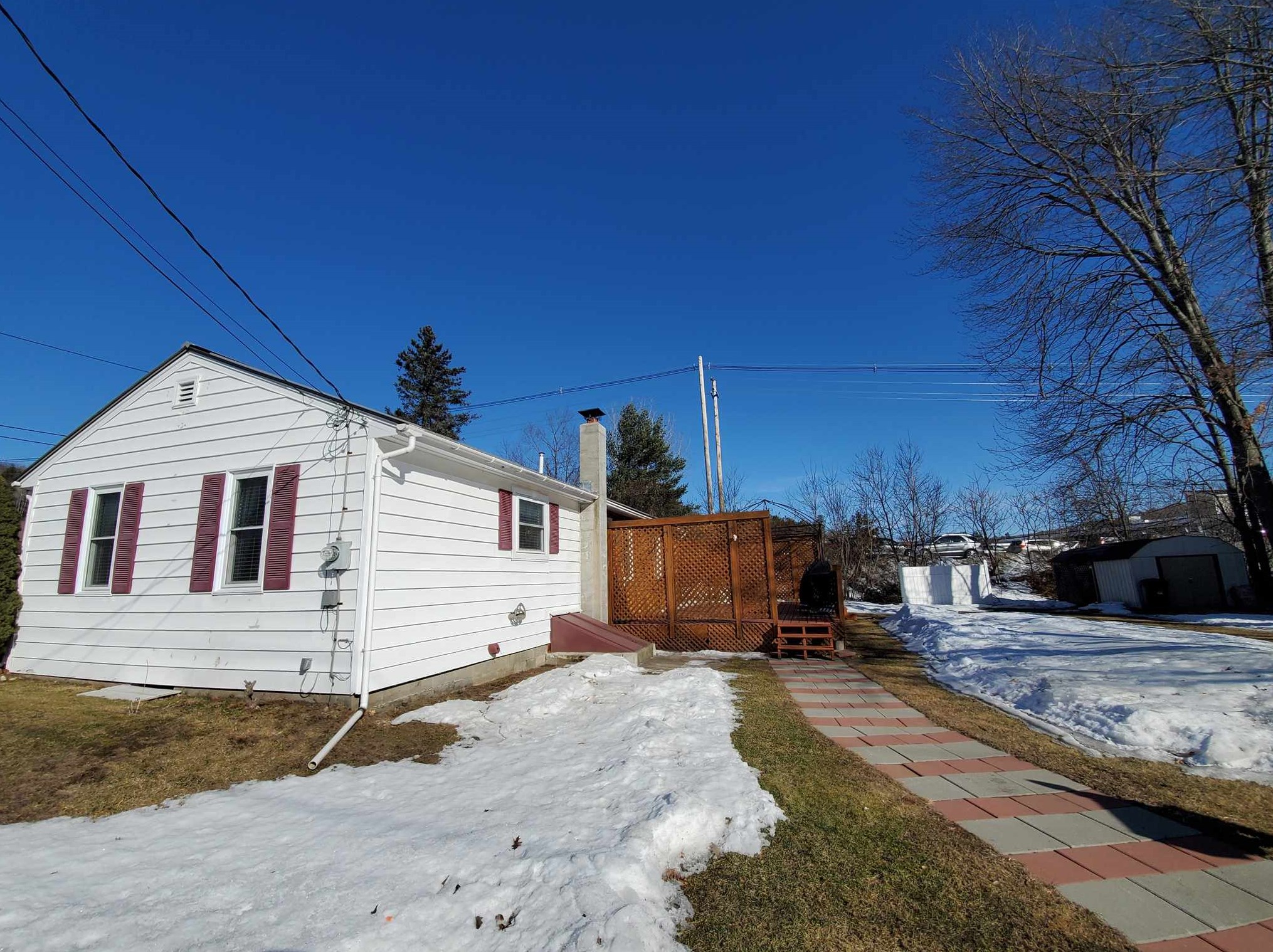 25 Peabody St, Lebanon, NH 03766-1087