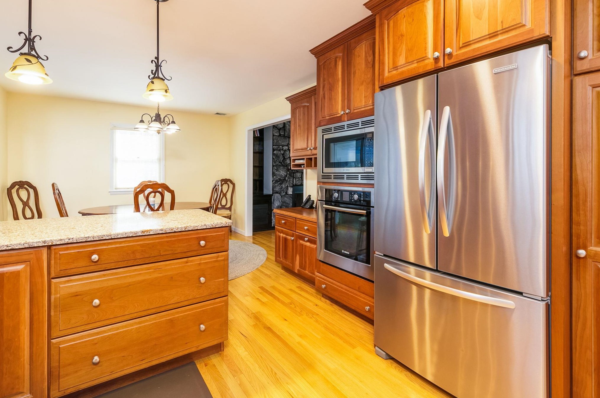 77 Wheeler Rd, Hollis, NH 03049