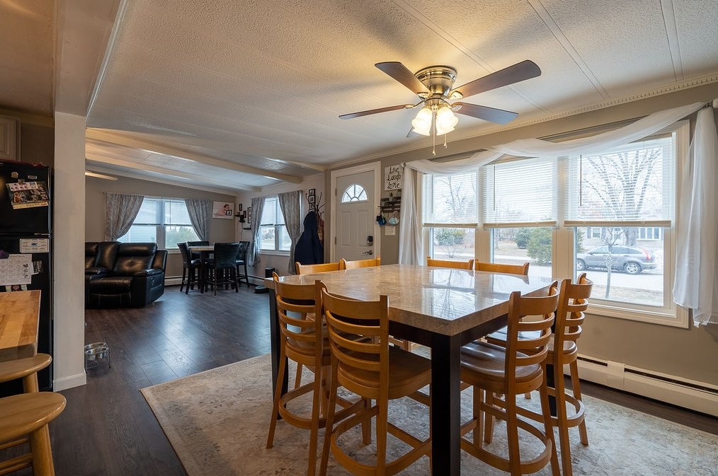 13 Briarwood Dr, Merrimack NH 03054-4746 exterior