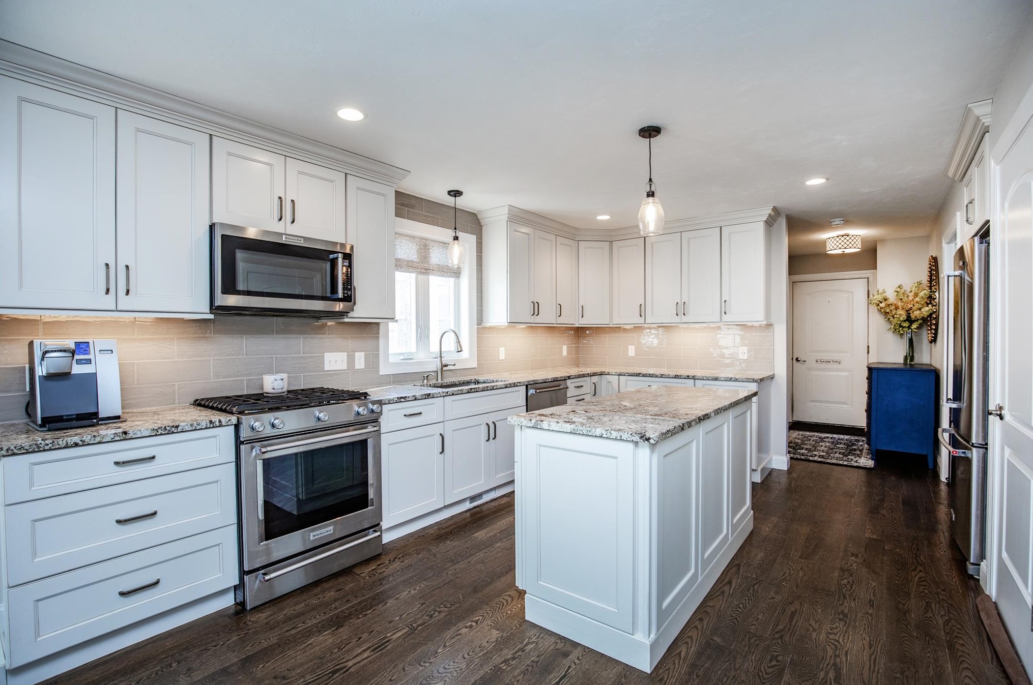 3 Pages Ln, Atkinson, NH 03811-2140