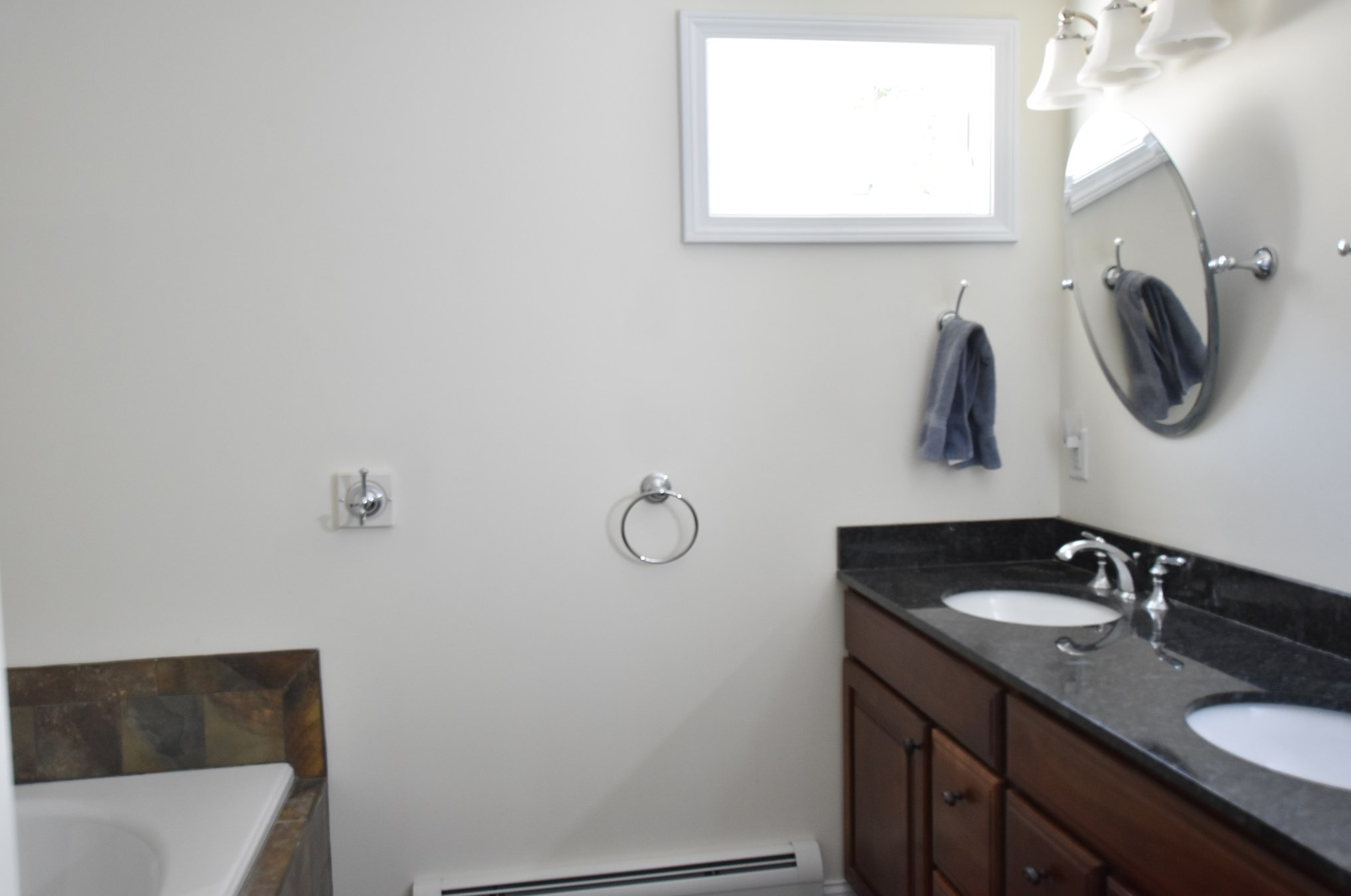 11 Laredo Ln, Rochester NH  03868-4400 exterior