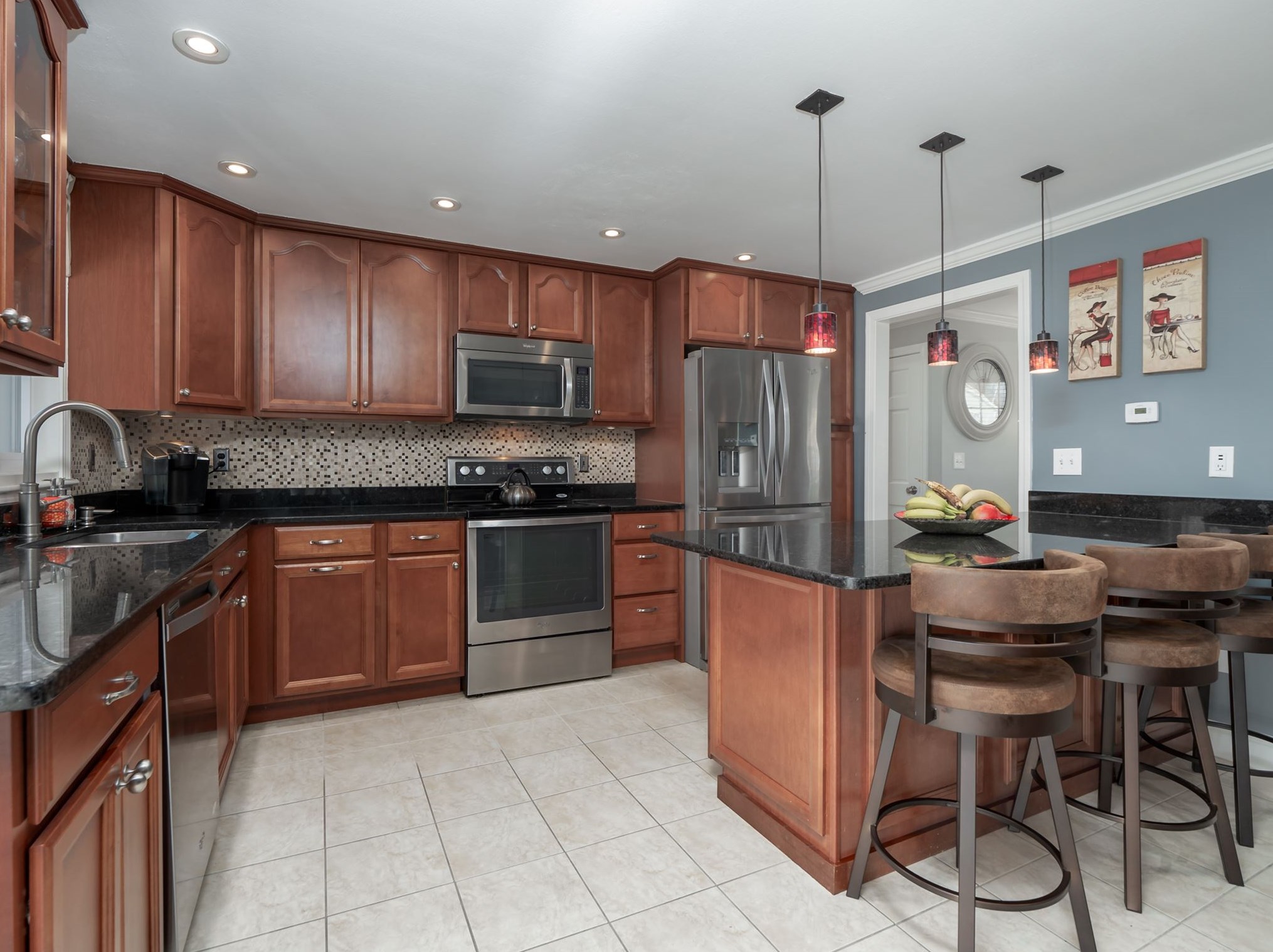 135 Lawrence Rd, Salem, NH 03079