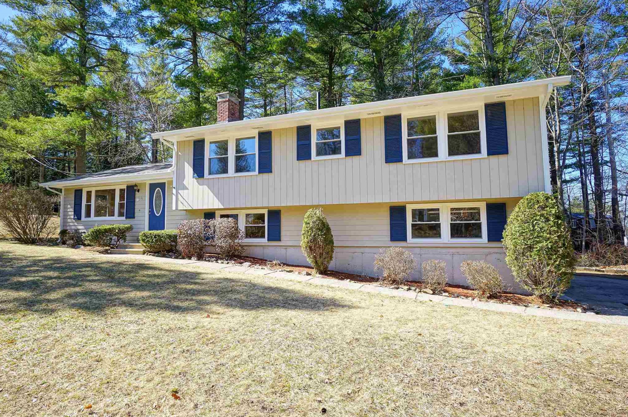 35 Marlowe Rd, Nashua, NH 03062