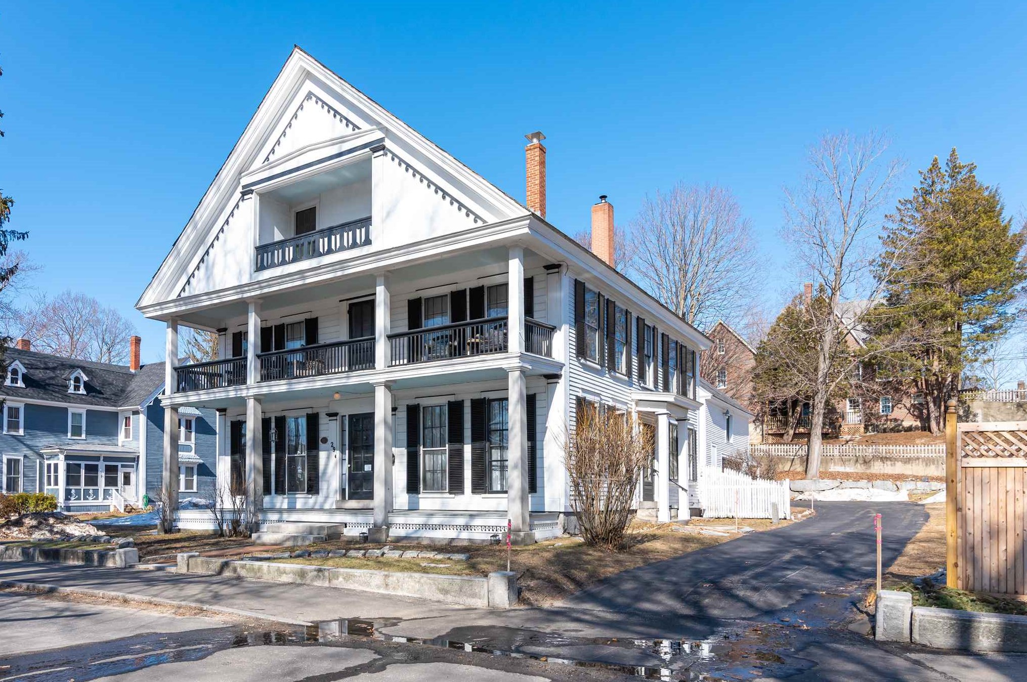 29 Park St, Unity, NH 03773