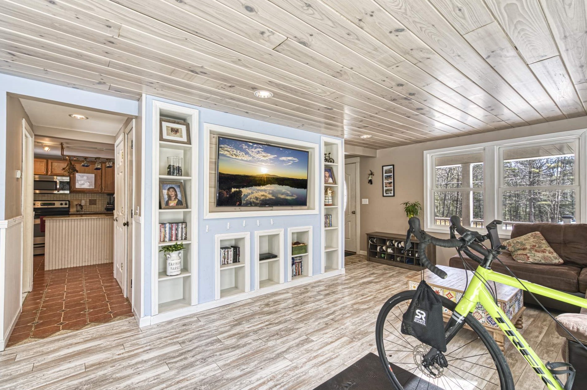 308 Edgemont Rd, Sunapee, NH 03782