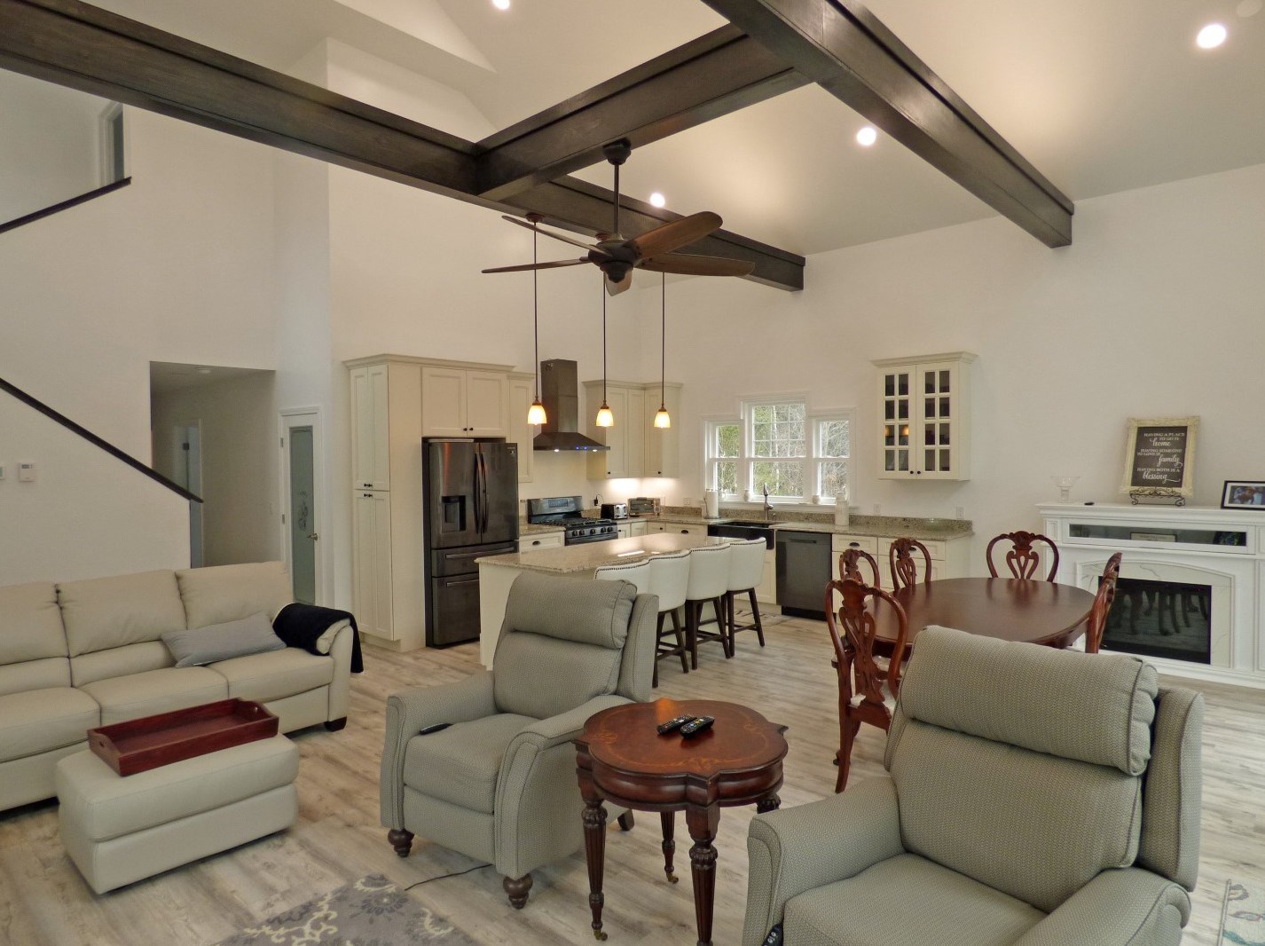 724 White Oaks Rd, Laconia, NH 03246
