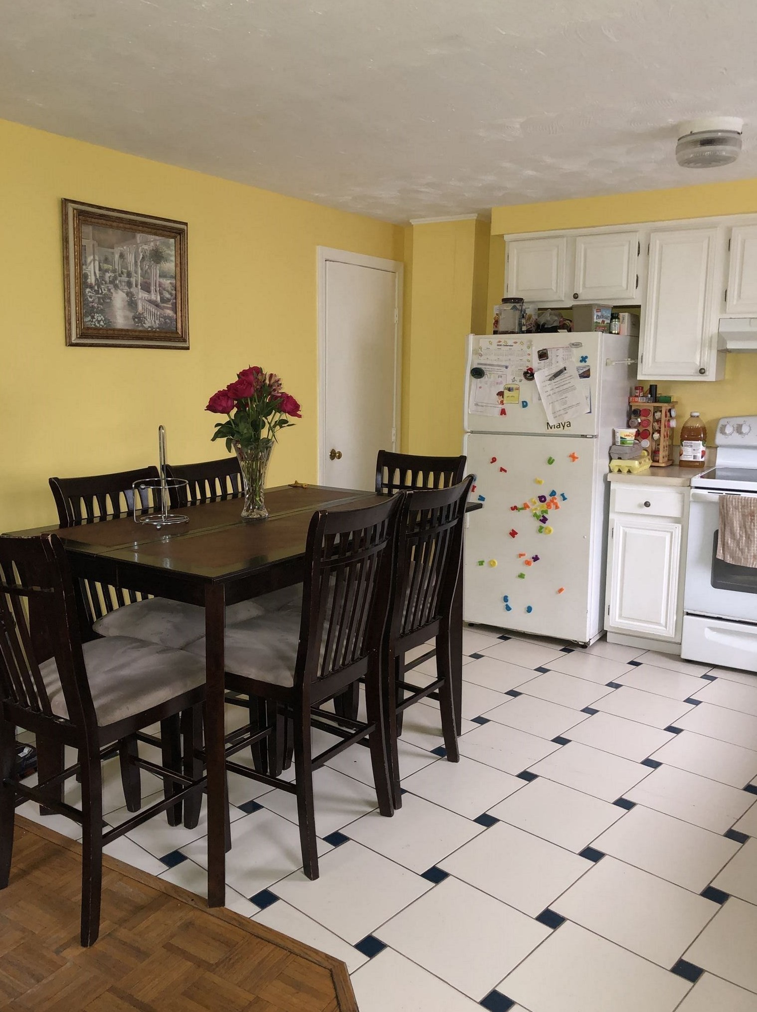 196 Elmwood Ave, Manchester, NH 03103-7341