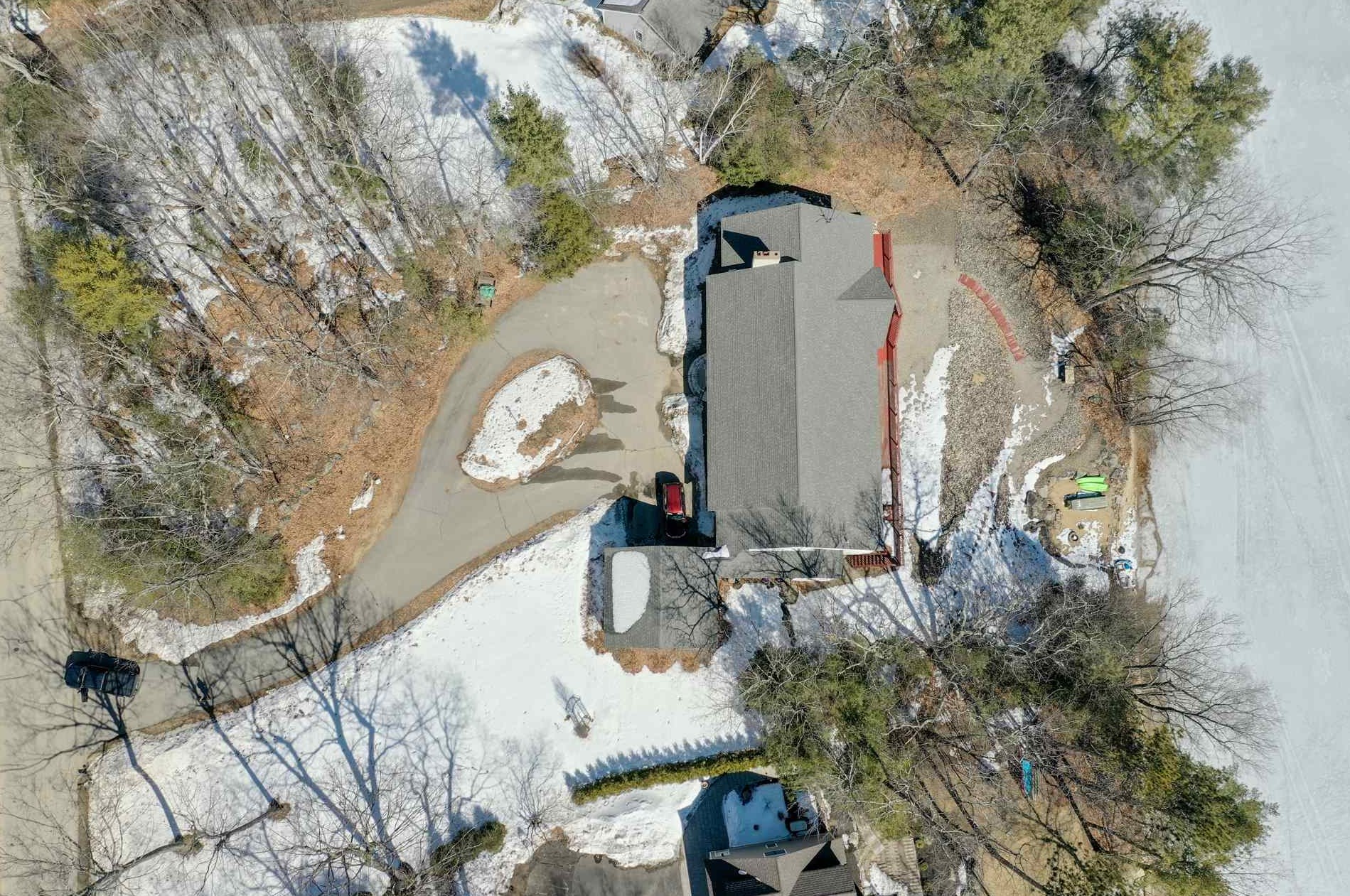 21 Lower Waldron Rd, Meredith, NH 03253-4609
