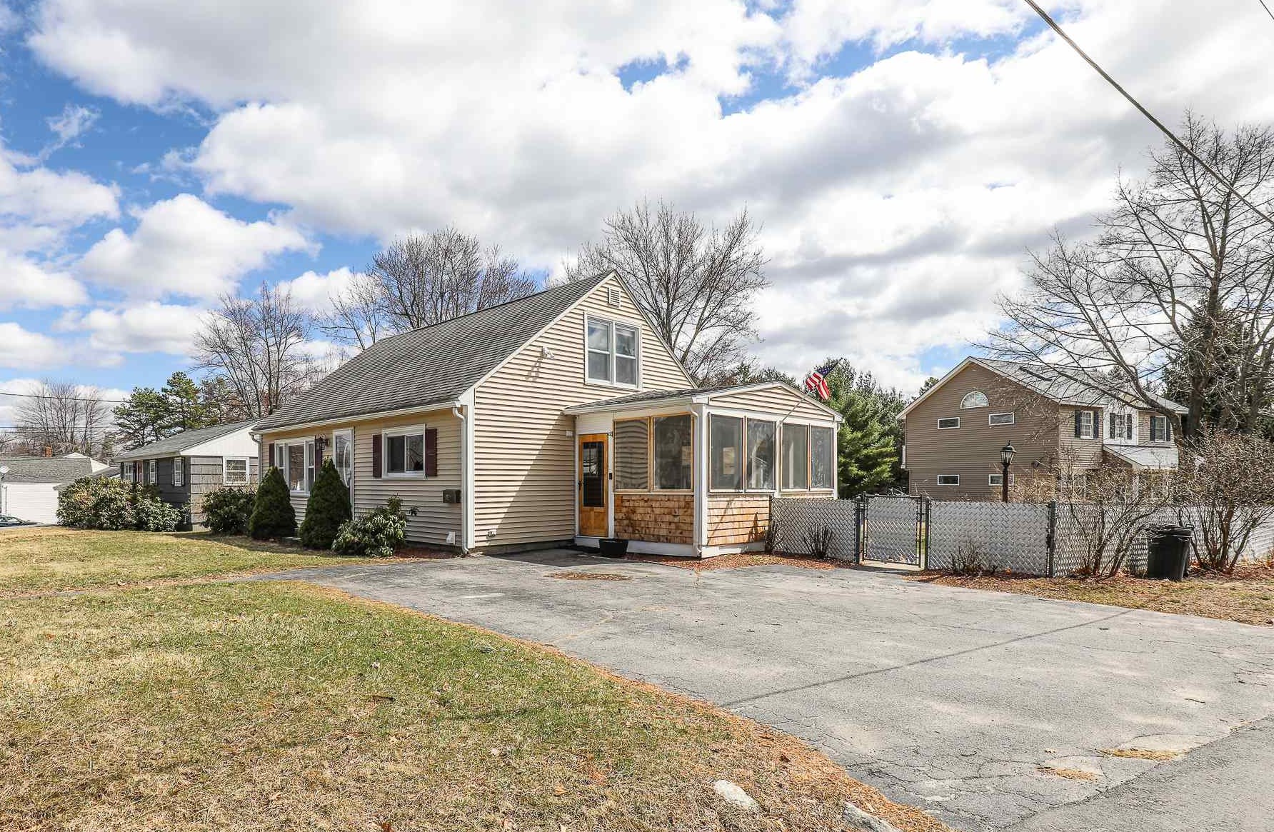 8 Wilson St, Nashua, NH 03060