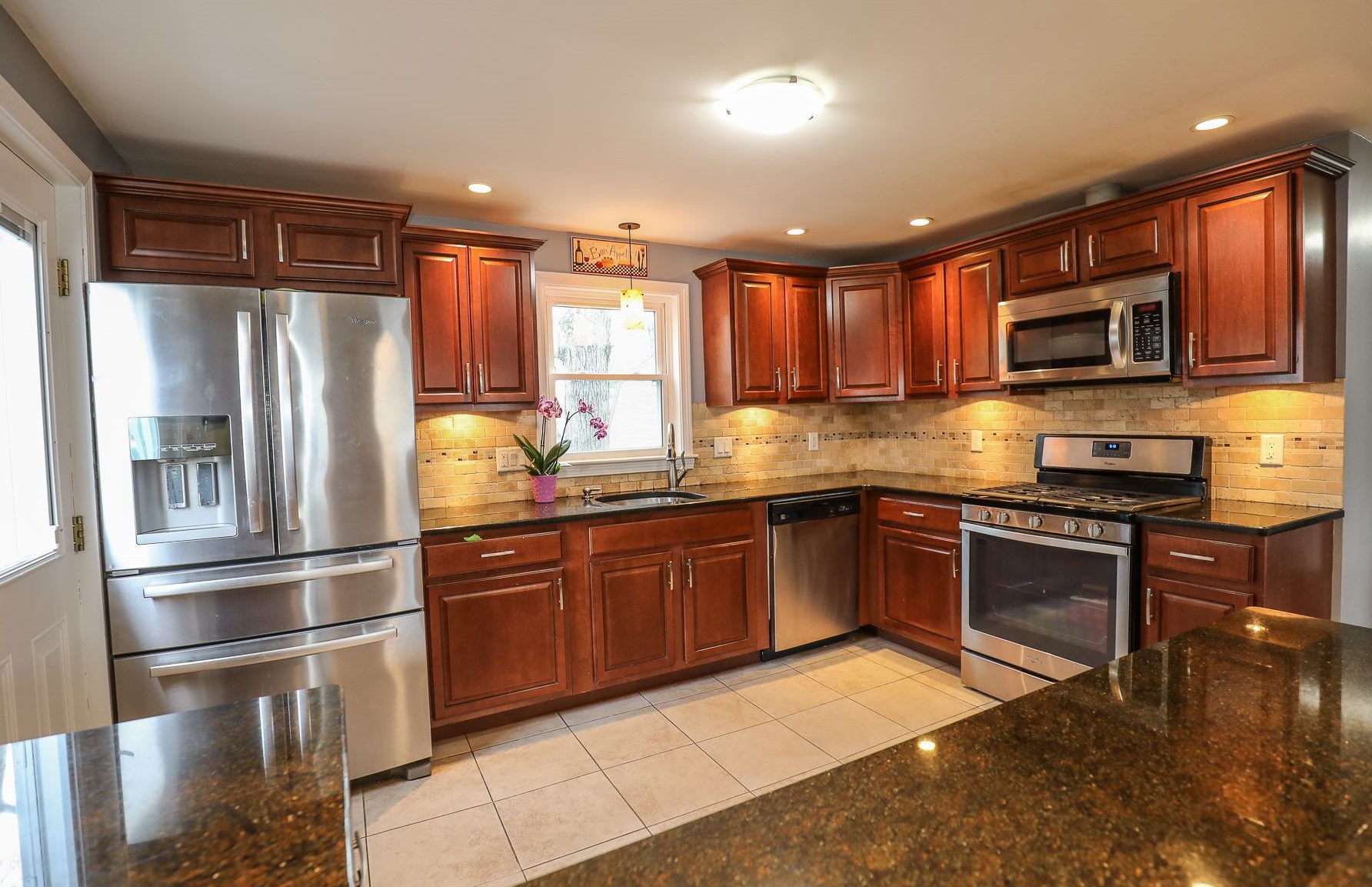 22 Carlene Dr #u-40, Nashua, NH 03062