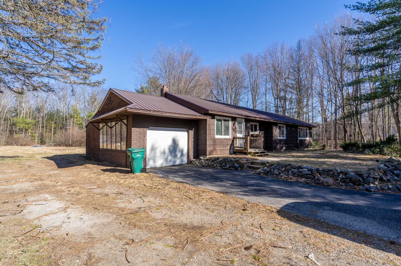 374 Salmon Falls Rd, Rochester, NH 03868-8504