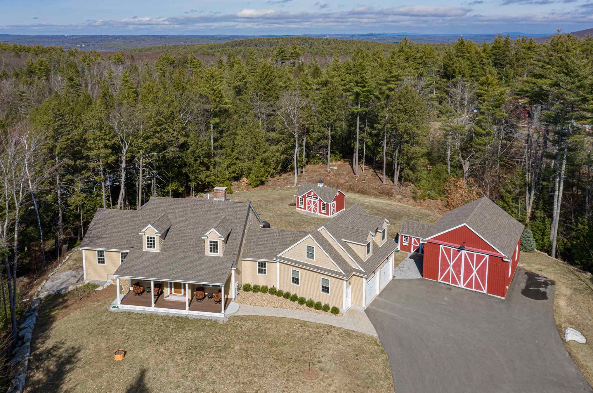 48 Fieldstone Dr, New Boston, NH exterior