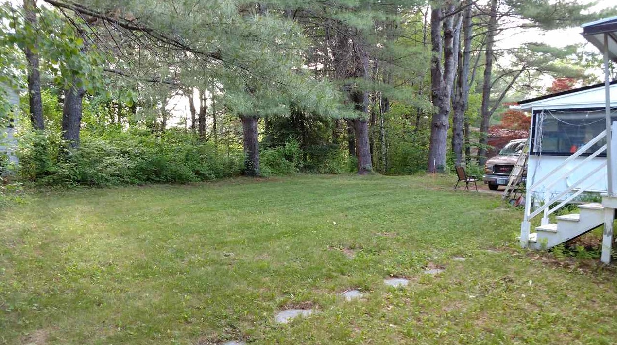 34 Juniper Dr, Tuftonboro NH  03816-5911 exterior