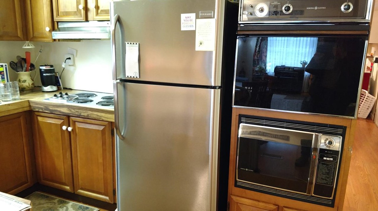 34 Juniper Dr, Tuftonboro NH  03816-5911 exterior