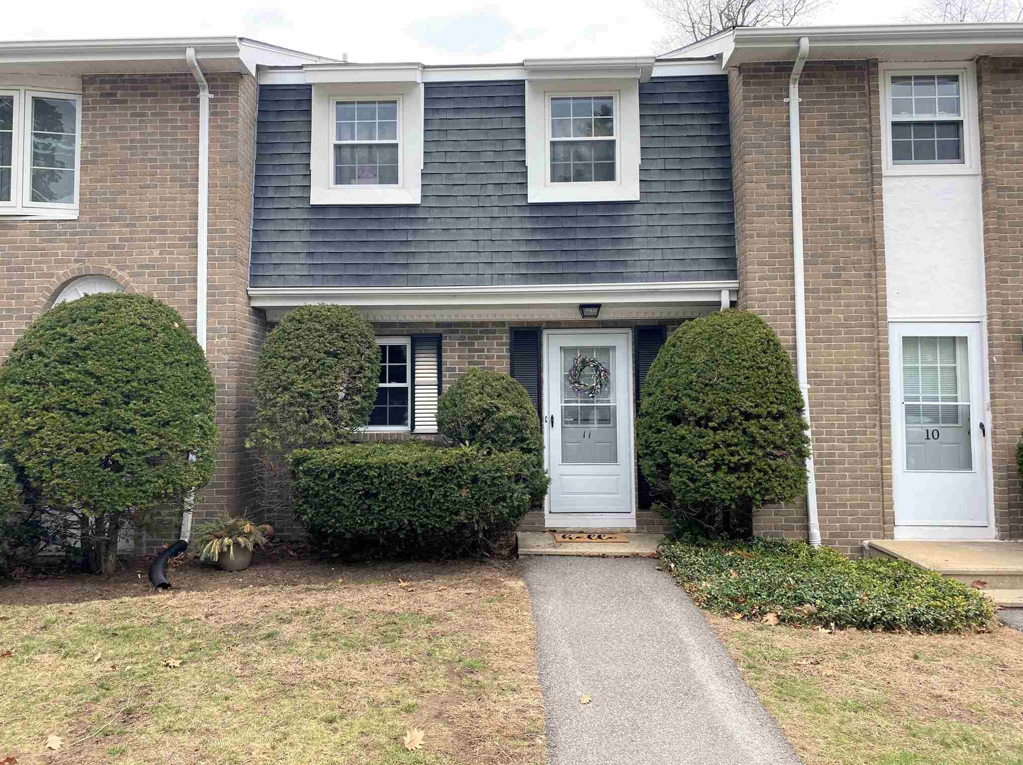 11 Fieldstone Dr #11, Londonderry, NH 03053